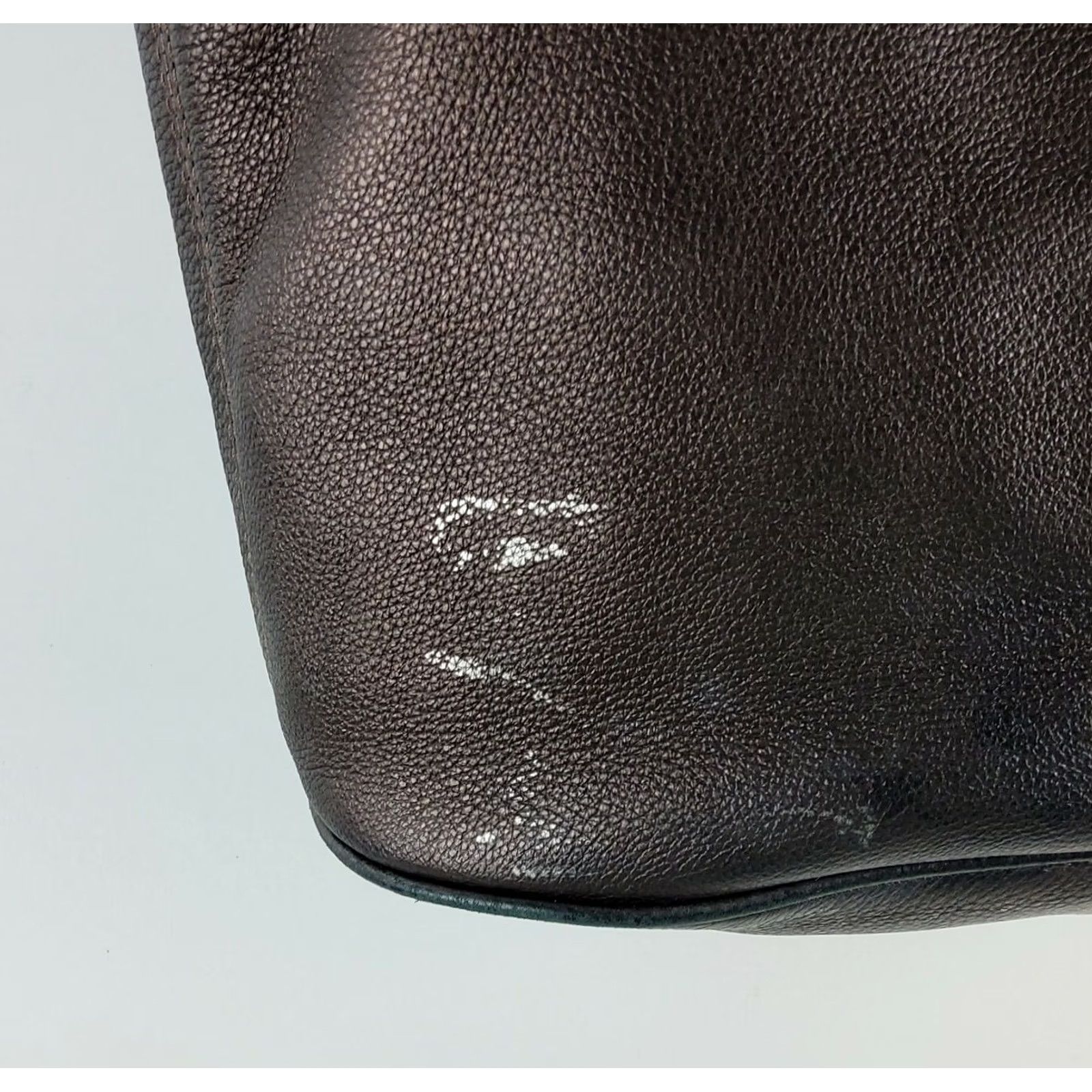 Michael Kors Michael Kors Metallic Bronze Leather Tote Shoulder Handbag Purse Tote Bag Size ONE SIZE - 4 Thumbnail
