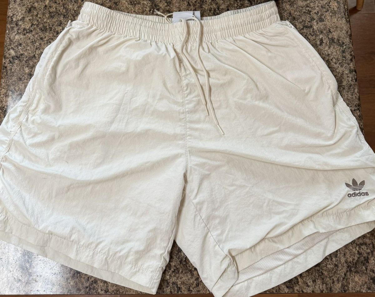 Adidas Adidas Women’s shorts Size 32" / US 10 / IT 46 - 1 Thumbnail