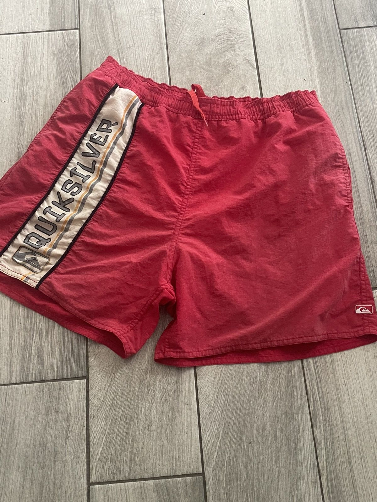 Quiksilver Quiksilver big logo vintage 90s archive retro streetwear Size US 33 - 3 Thumbnail