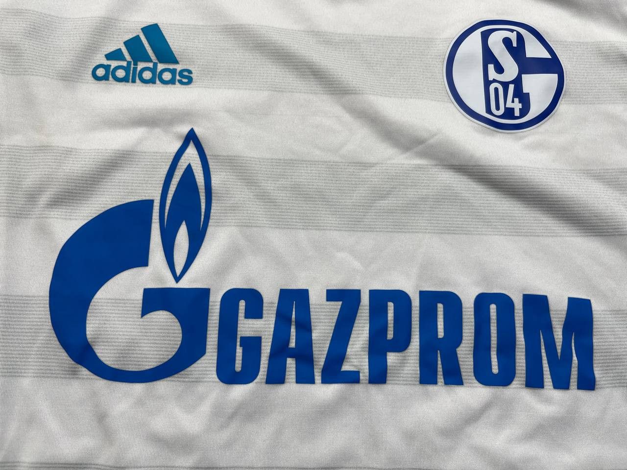 Adidas FC Schalke 04 Adizero player issue Soccer Football jersey Size US S / EU 44-46 / 1 - 6 Thumbnail
