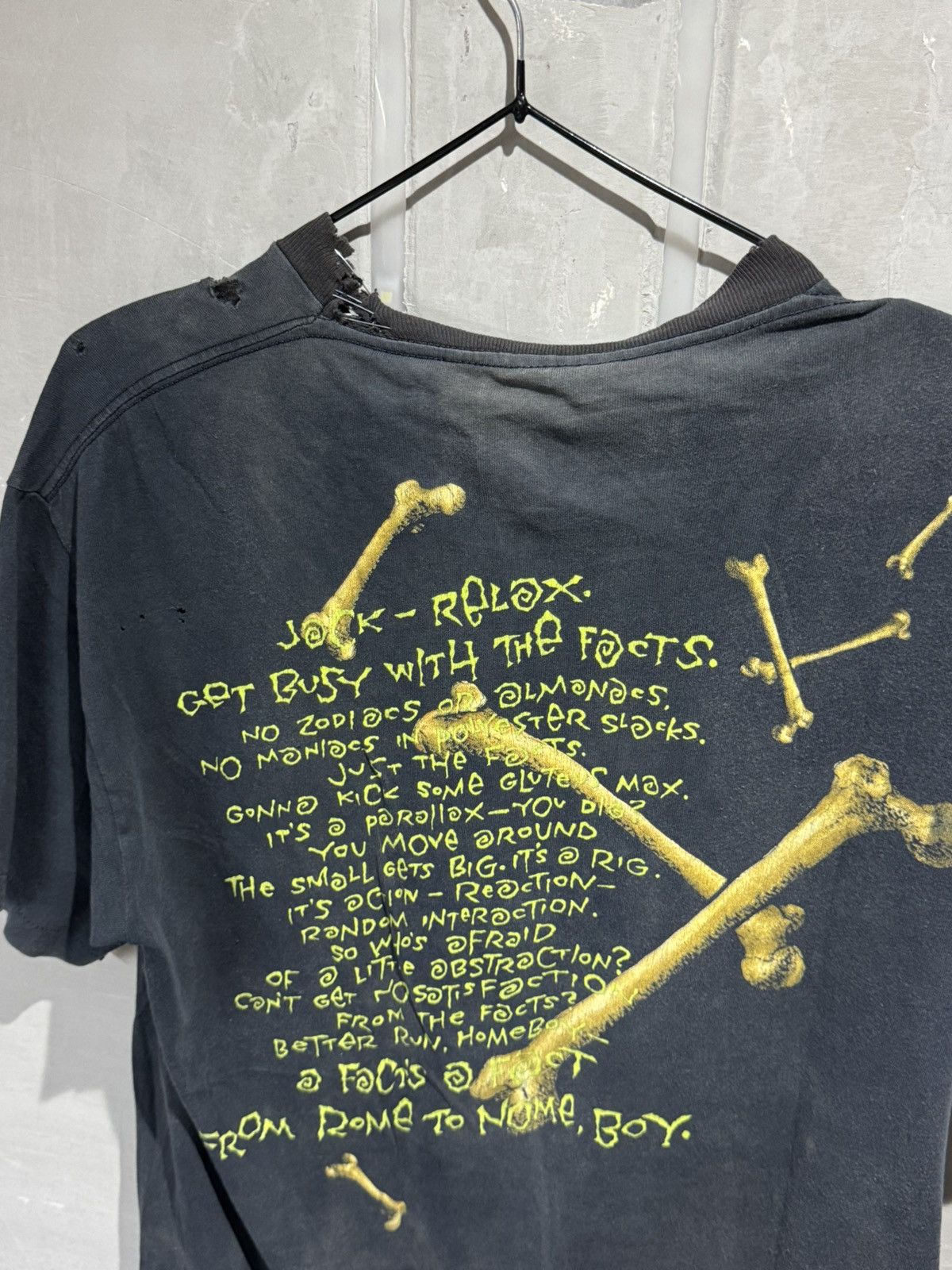 Band Tees Vintage 1991 Band Tee Rush Roll The Bones Heavily Distressed Size US L / EU 52-54 / 3 - 24 Thumbnail