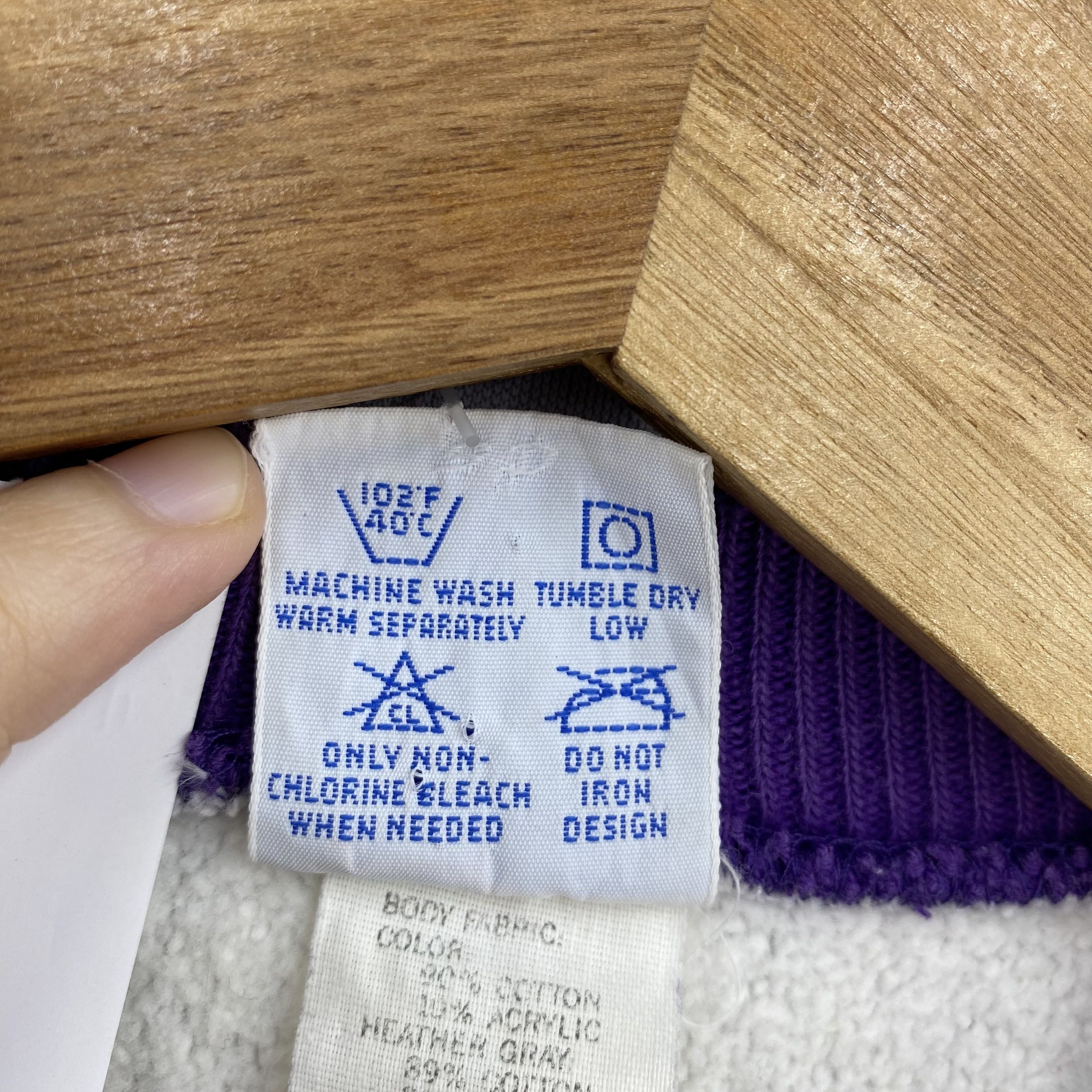 Champion Vintage 90s Champion Reverse Weave Sweater Spellout Pullover Size US L / EU 52-54 / 3 - 8 Thumbnail