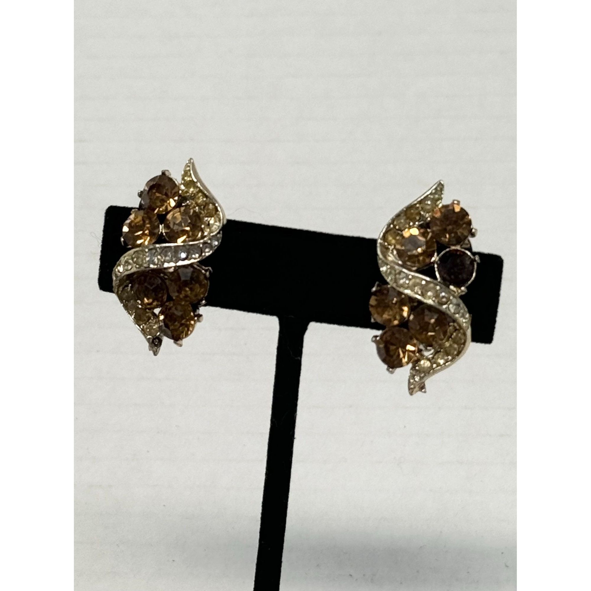 Vintage Vintage brown rhinestone clip on earrings Size ONE SIZE - 2 Thumbnail