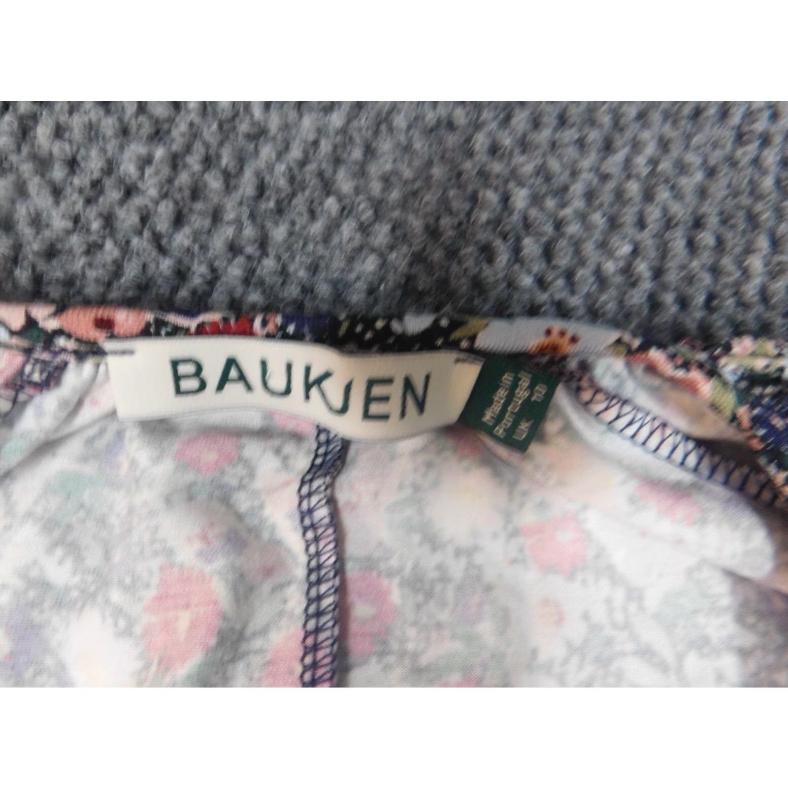 Vintage Baukjen Womens Blouse 6 Blue Floral Button Down Long Sleeve Round Neck Pullover Casual Regular Viscose Down Button Size M / US 6-8 / IT 42-44 - 5 Thumbnail