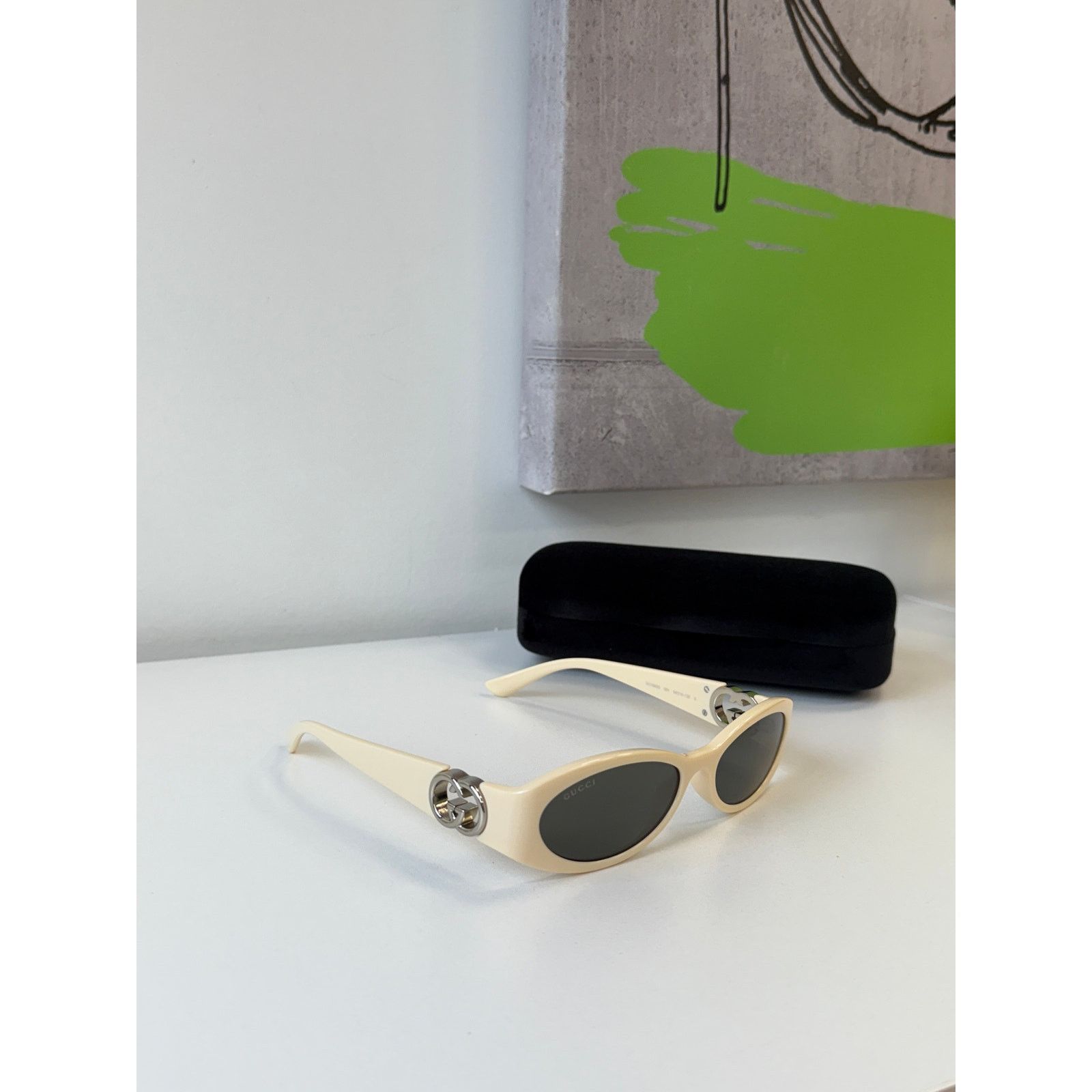 Gucci NEW Gucci GG1660S Ivory White Slim Oval Logo Sunglasses Size ONE SIZE - 7 Thumbnail
