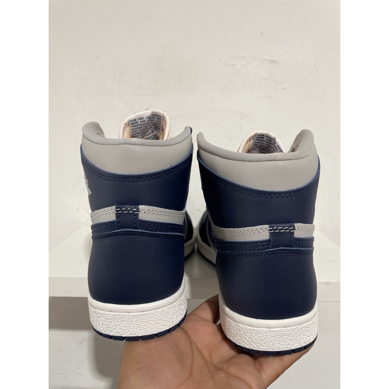 Nike NIKE JORDAN 1 HIGH '85 GEORGETOWN SIZE 10 NEW Size US 10 / EU 43 - 4 Thumbnail