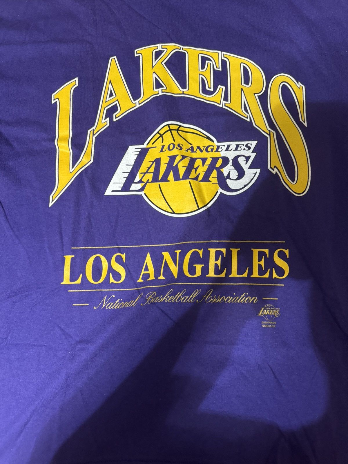 Vintage Vintage Lee Lakers T-shirt Size US XL / EU 56 / 4 - 2 Thumbnail