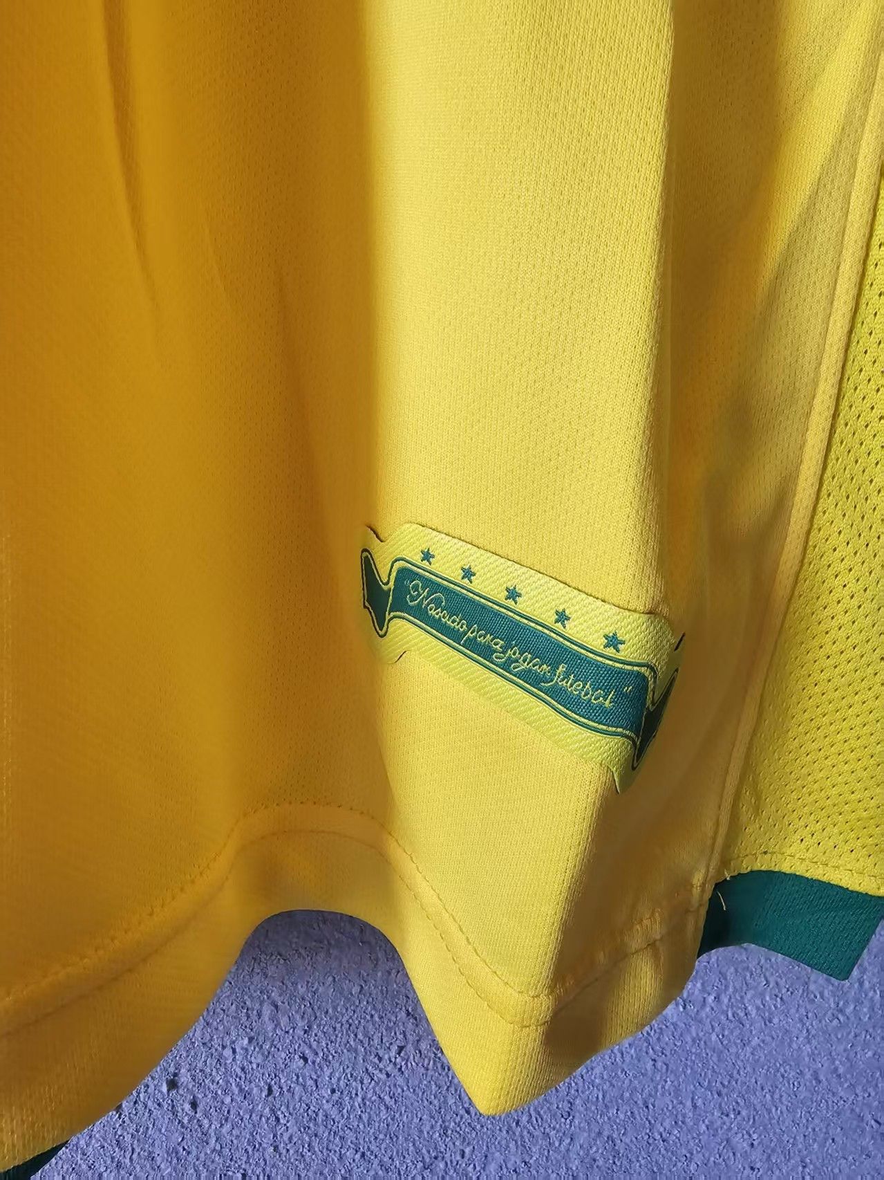Other 2006 Brazil #8 Kaka Jersey Home Size US XL / EU 56 / 4 - 6 Thumbnail