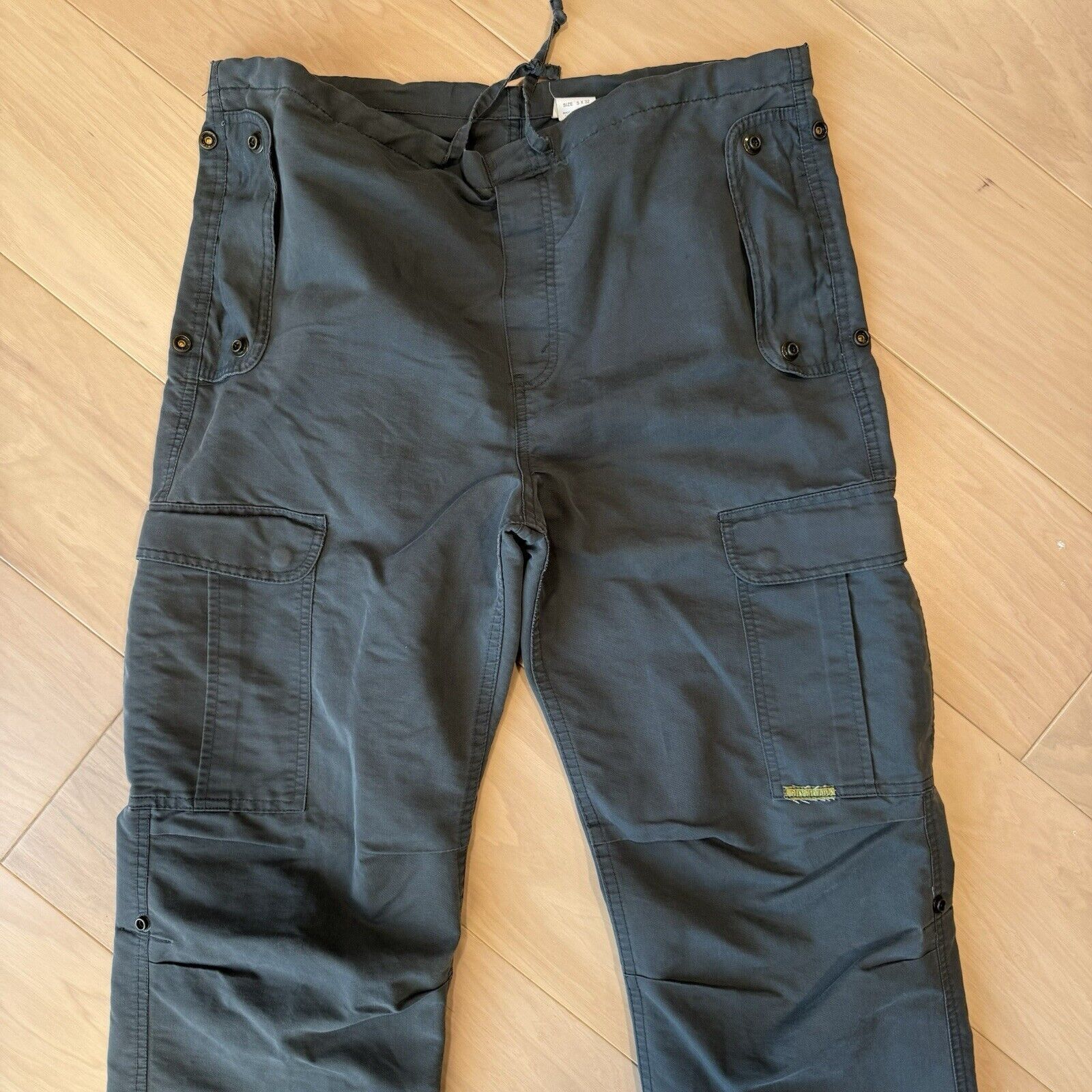 Levi's × Vintage Vintage Levis Silver Tab Cargo Pants 37 Dark Gray 90s Baggy Size US 37 - 3 Thumbnail