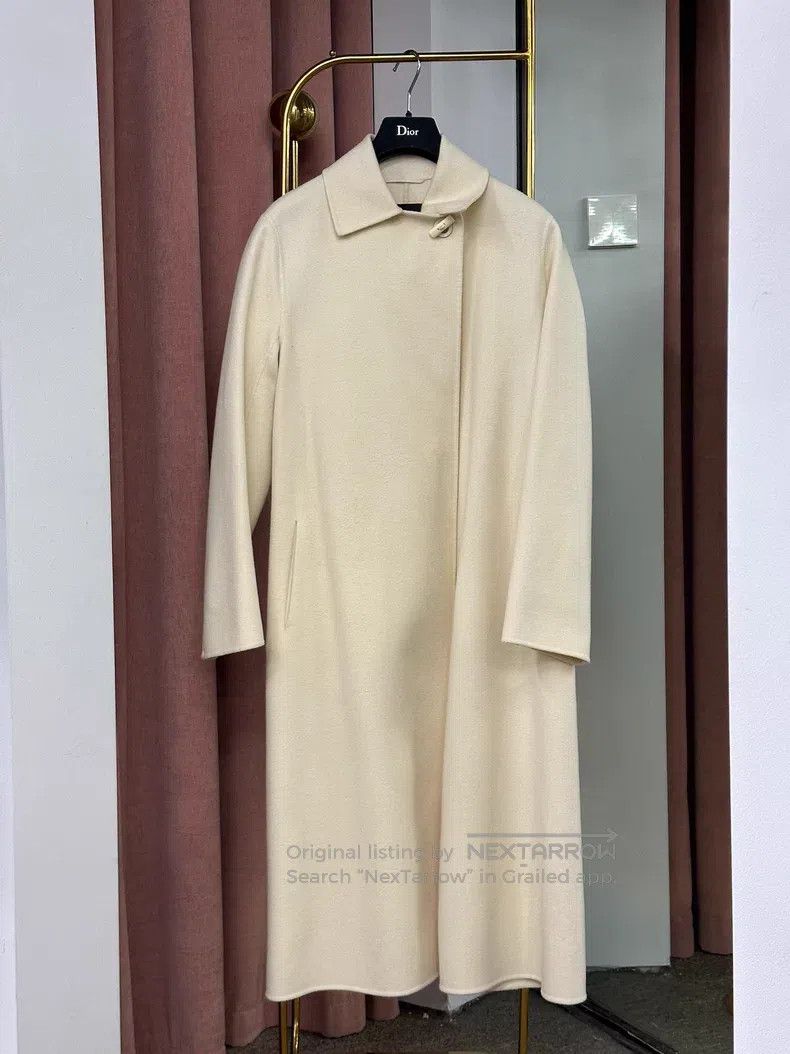 Loro Piana Loro Piana White Cashmere Coat Jacket Size XS / US 0-2 / IT 36-38 - 1 Thumbnail