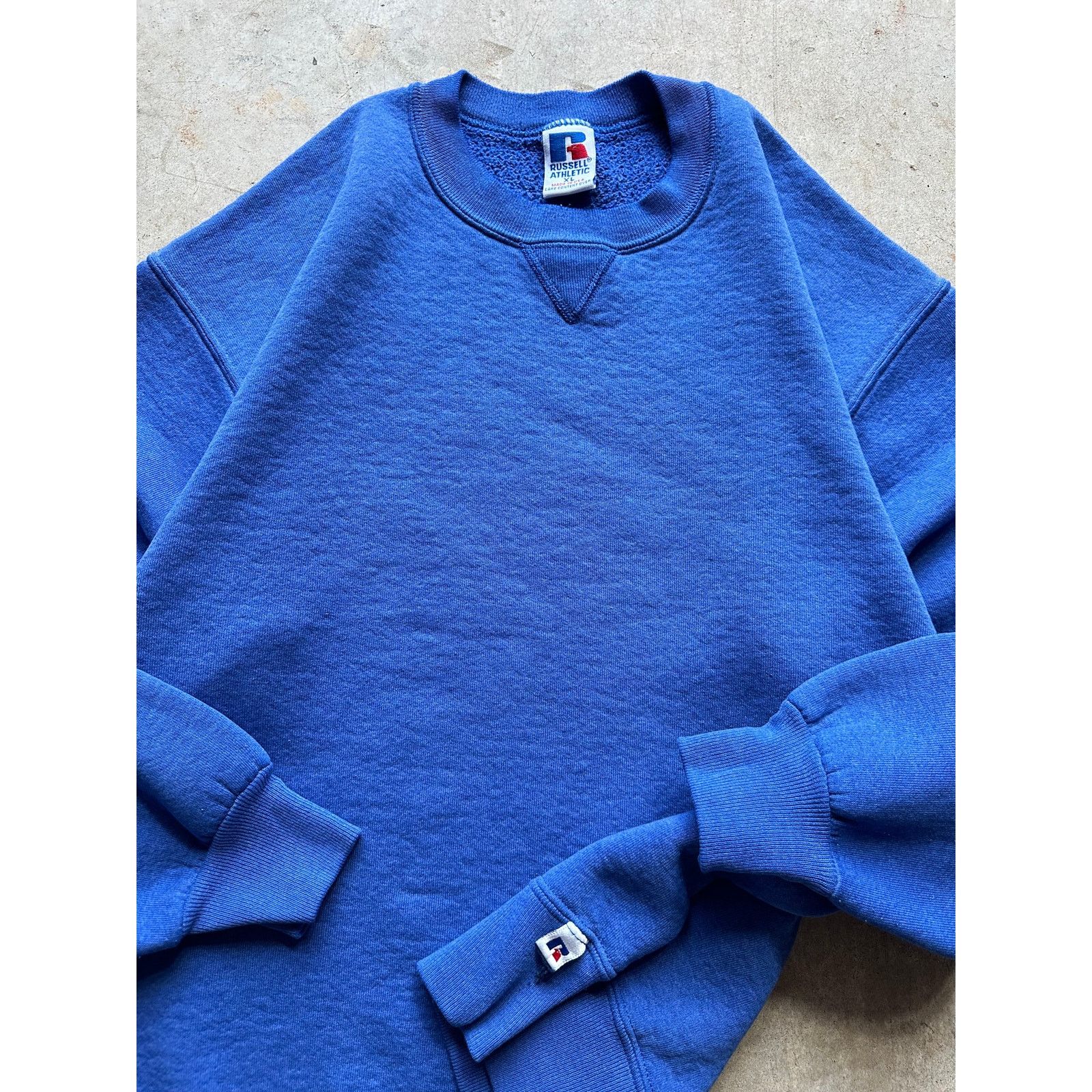 Russell Athletic × Vintage Vintage Russell Athletic 1990s Blue Essential Sweatshirt Size US L / EU 52-54 / 3 - 2 Thumbnail