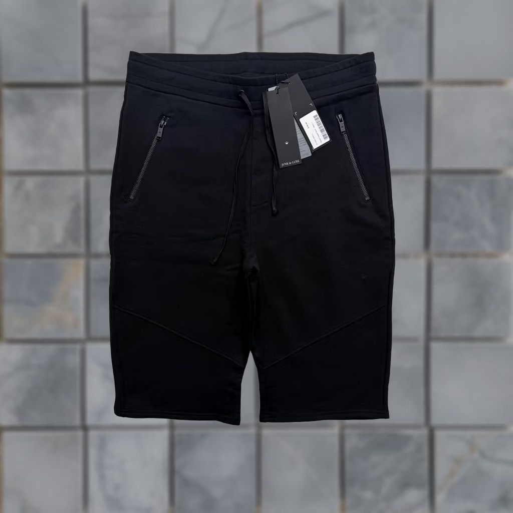 Vintage JUNK de LUXE Sweat Shorts Mens Large 32 Waist Black Fleece Pockets Sweatshorts Drawstring Elastic Waist Pockets Autumn Mens Size US 33 - 1 Thumbnail