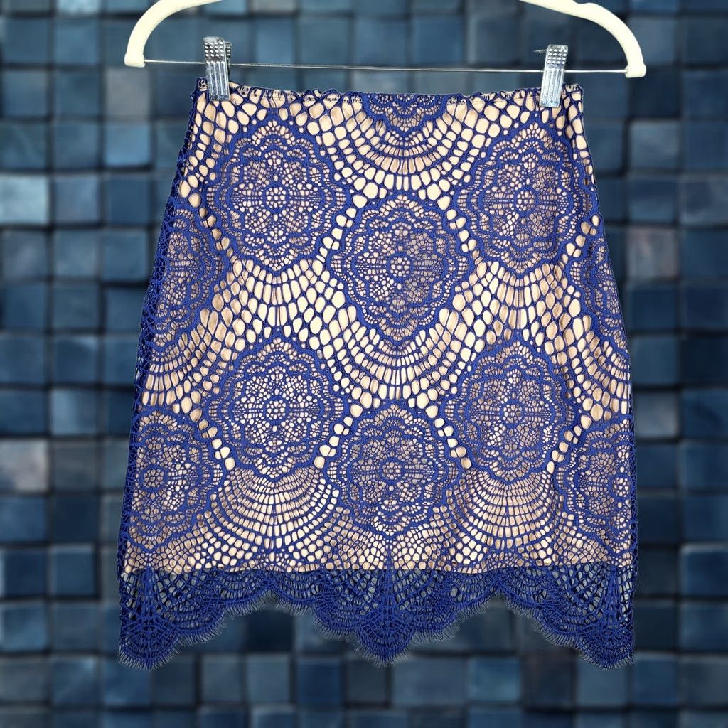 For Love & Lemons For love & lemon Women’s Mini Skirt M Blue Floral Crochet Lined Short Fashion Casual Party/Cocktail Womens Size 32" / US 10 / IT 46 - 1 Thumbnail