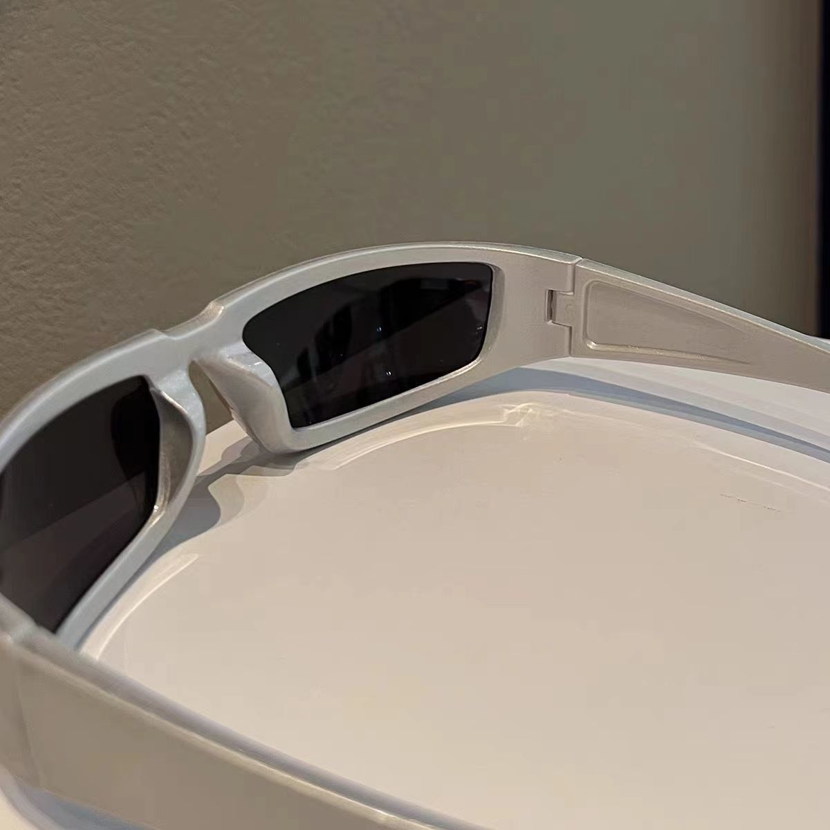 VIBE Hip-hop Street ins style custom avant-garde sunglasses Size ONE SIZE - 6 Thumbnail