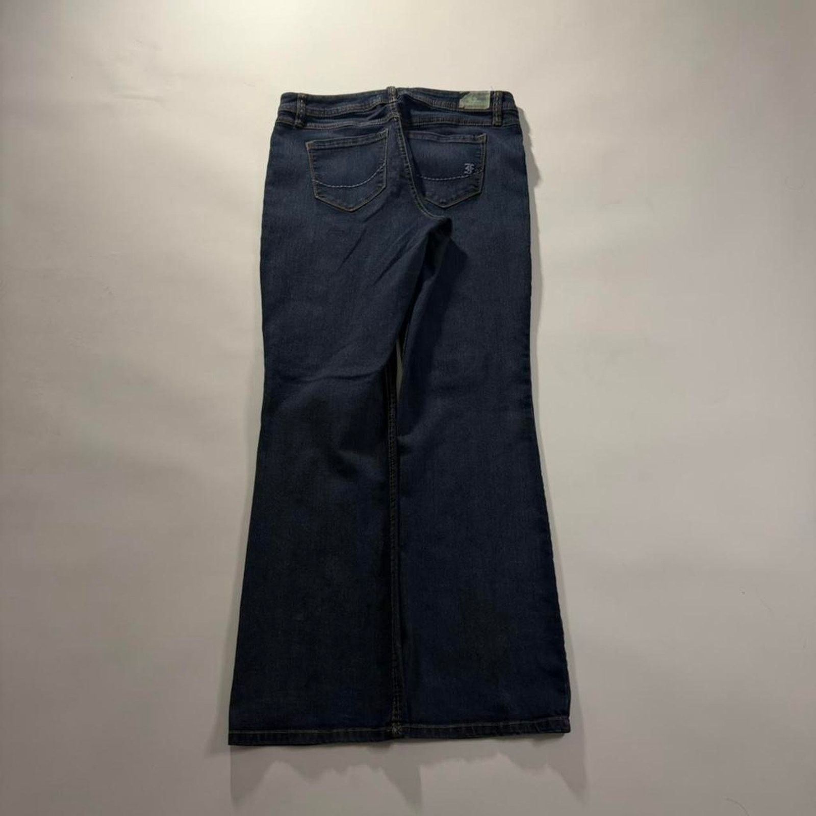 Vintage vintage 2000s flared fade to blue darkwash y2k bootcut jeans Size 34" / US 12 / IT 48 - 3 Thumbnail