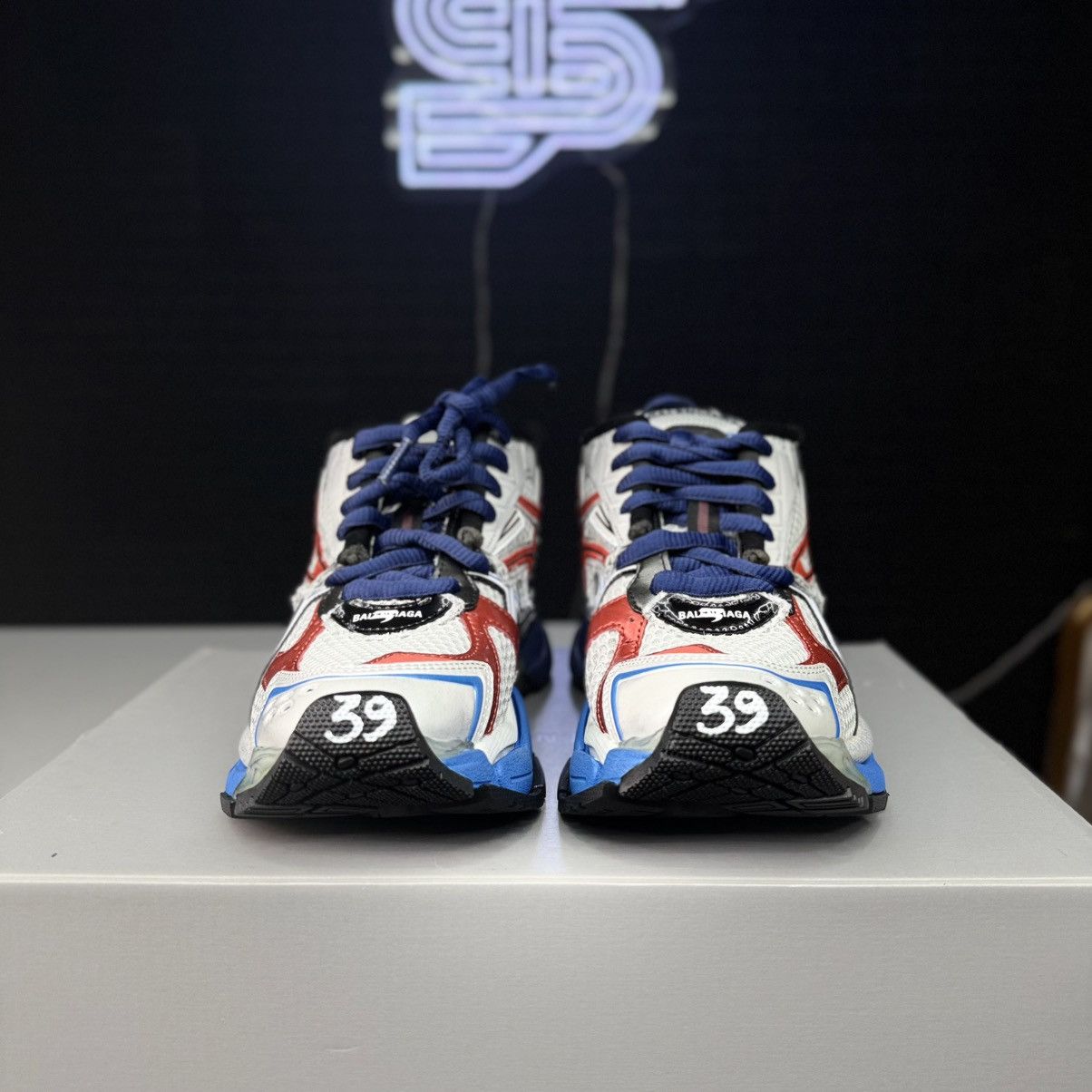 Balenciaga Balenciaga Runner Blue/Red/Grey Size US 6.5 / EU 39-40 - 5 Thumbnail