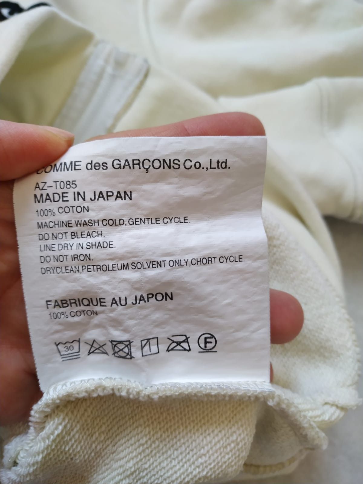 Comme des Garcons PLAY Women's Play Comme des Garcons full zip sweatshirt S ecru Size S / US 4 / IT 40 - 7 Thumbnail