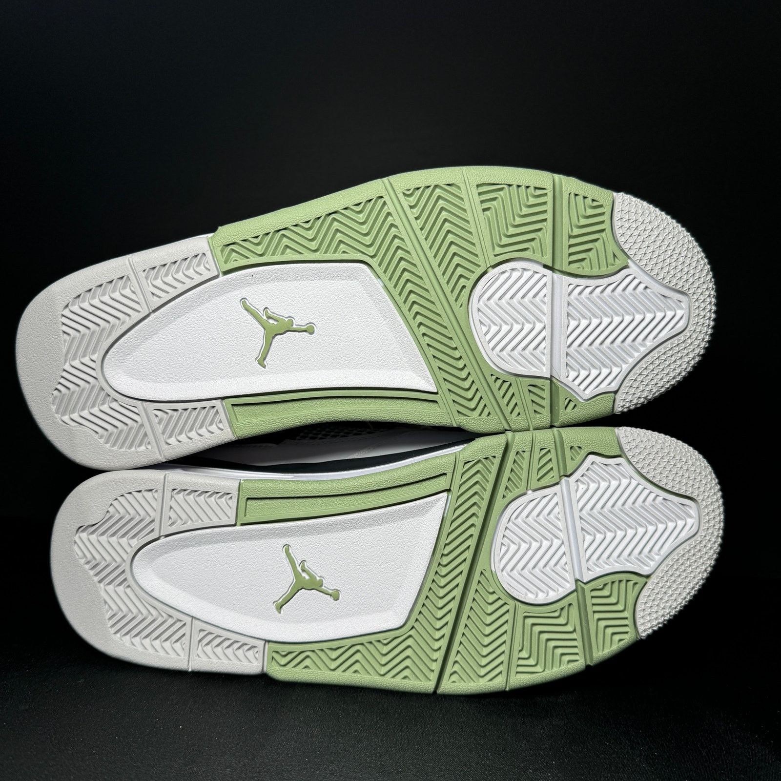 Jordan Brand × Nike Size 9.5 - Wmns Air Jordan 4 Retro Seafoam Women's Shoes Size US 9.5 / IT 39.5 - 7 Thumbnail