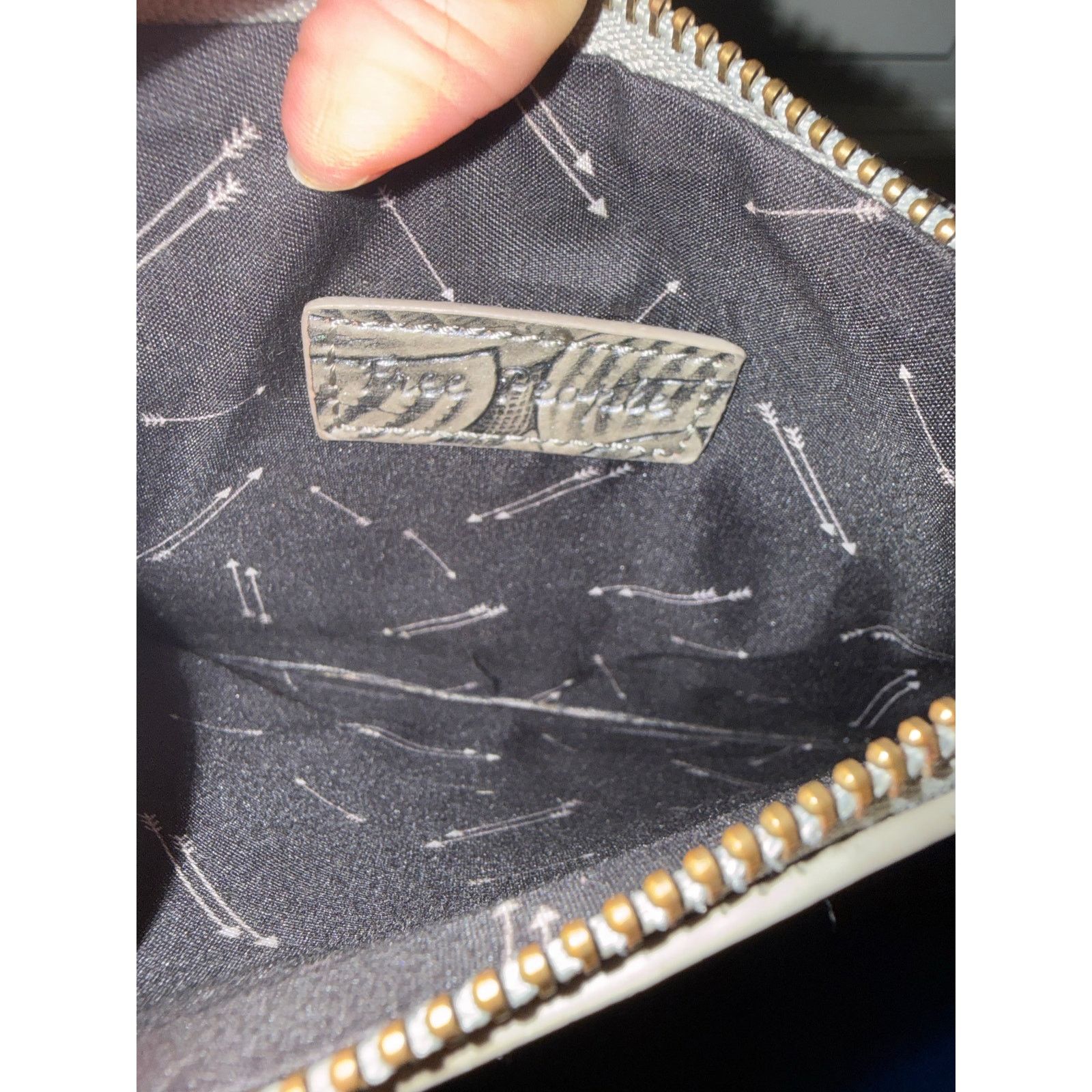 Free People Free People Gray Fringe Crossbody Bag Embossed Leaf Design Size ONE SIZE - 4 Thumbnail