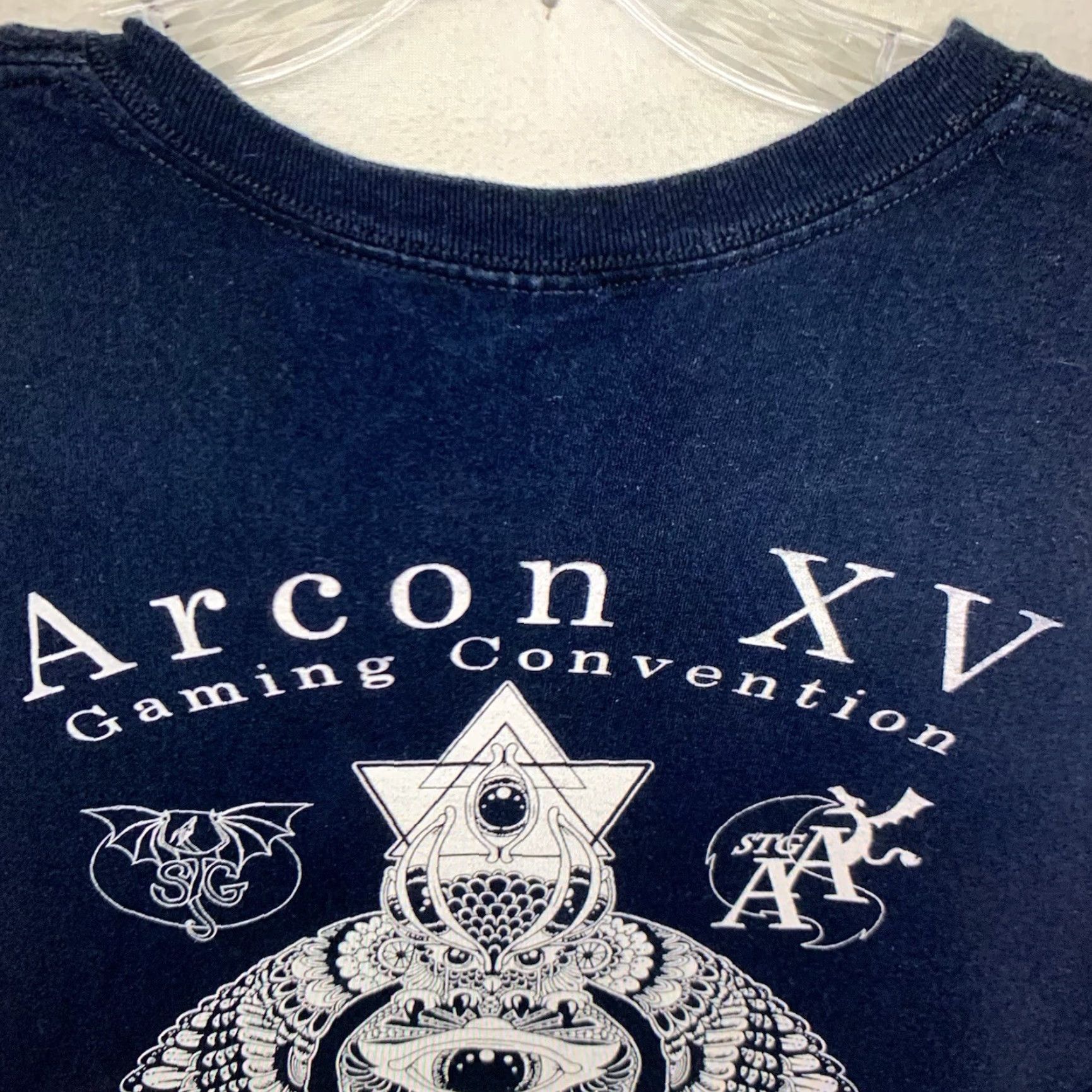Gildan GILDAN ARCON Gaming Convention T-Shirt Adult Large Black Graphic Angel 2016 Limited Edition Music Rock Mens Size US L / EU 52-54 / 3 - 7 Thumbnail