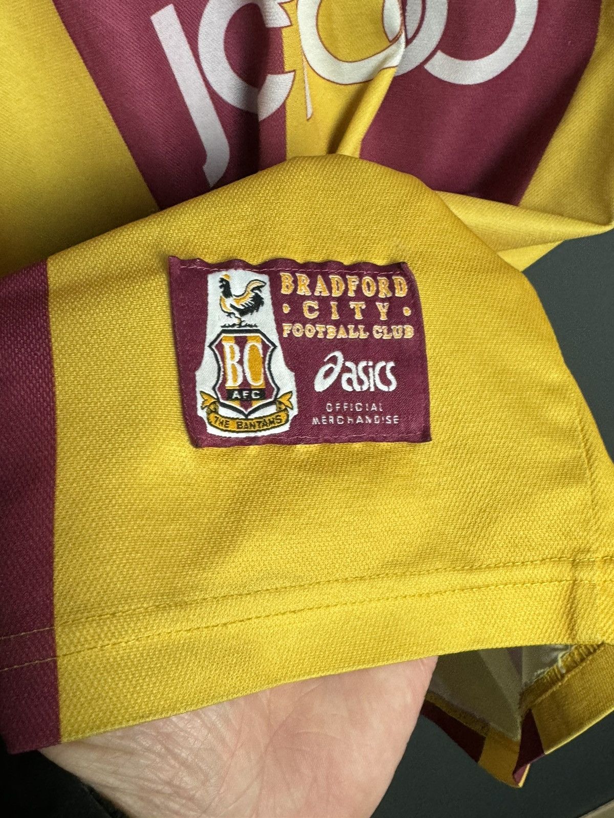 Asics Bradford City 99/01 Home Football Jersey Size US L / EU 52-54 / 3 - 4 Thumbnail