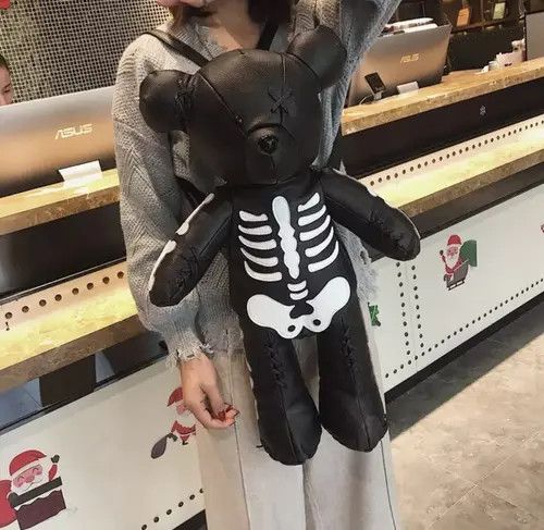 Designer × Japanese Brand Black Skeleton Bear Backpack Bag Size ONE SIZE - 2 Thumbnail