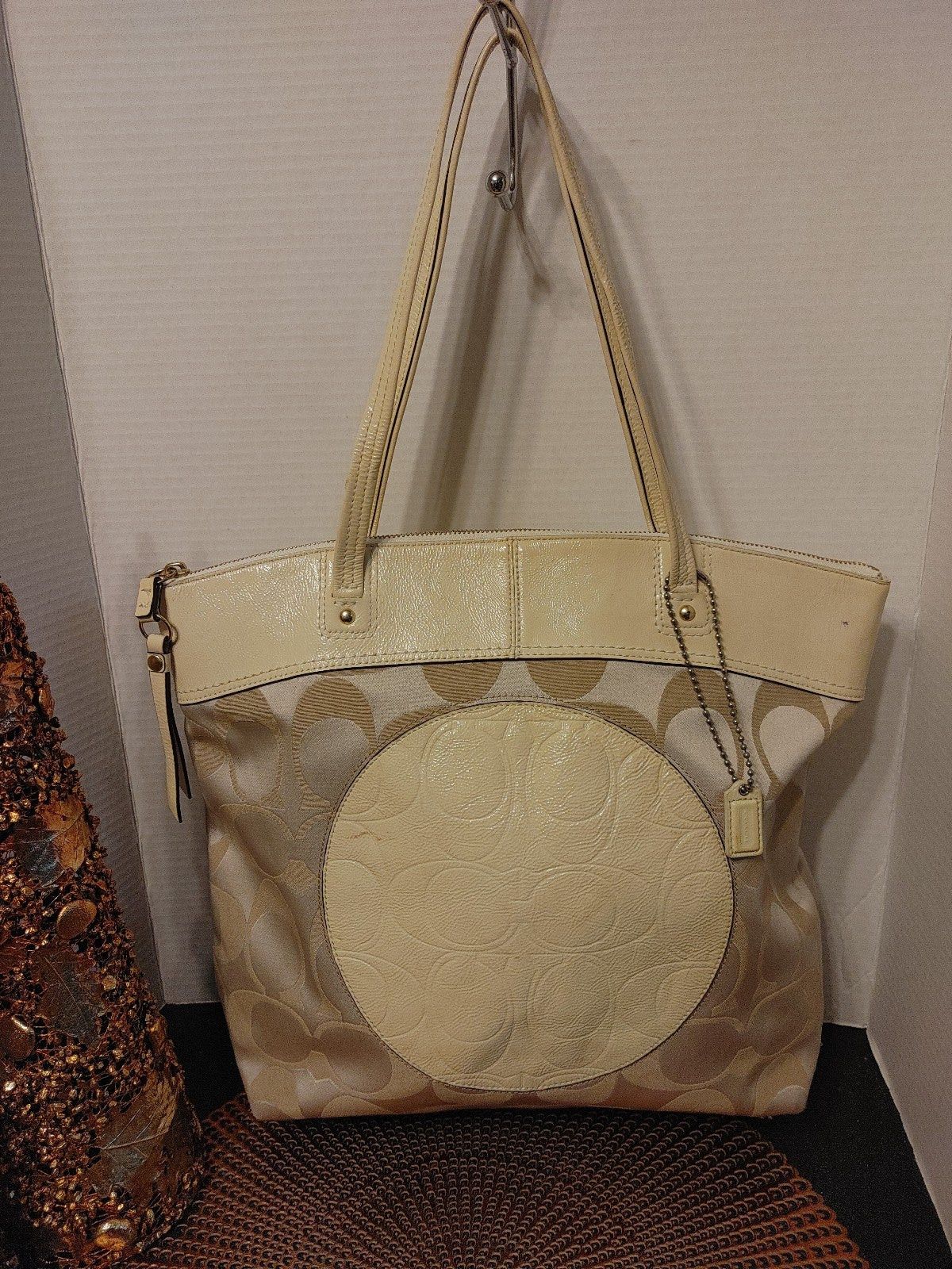 Coach Coach Signature Laura Tote F18335 Size ONE SIZE - 3 Thumbnail