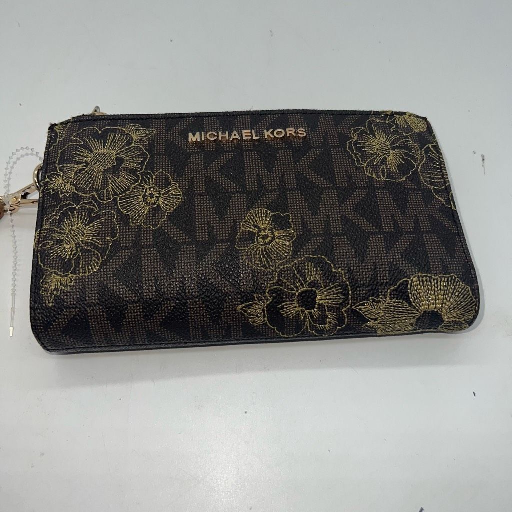Michael Kors NWT Jet Set Phone Wristlet Large Wallet