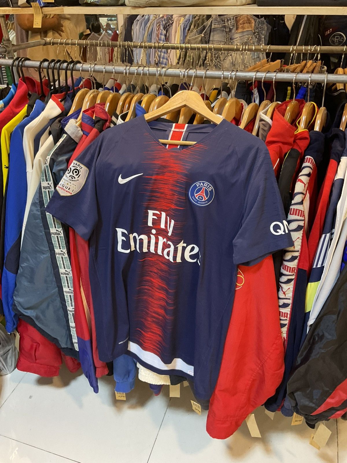 Nike 2018-2019ParisSaint-GermainHomeKitNEYMAR10PlayerVersion Size US L / EU 52-54 / 3 - 2 Thumbnail