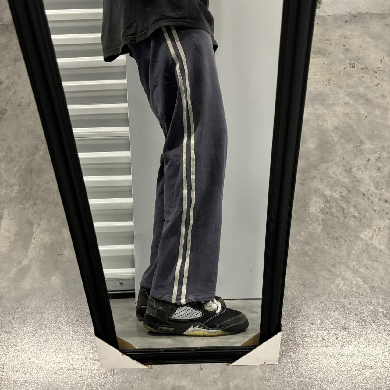 Japanese Brand × Vintage Crazy Vintage Y2K/2000s Faded Navy Blue Striped Skater Essential Sweatpants! Size US 30 / EU 46 - 1 Thumbnail