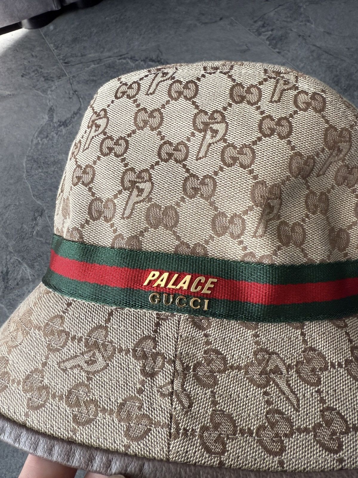 Gucci × Palace Palace x Gucci GG-P Monogram Bucket Hat Beige Size ONE SIZE - 2 Thumbnail