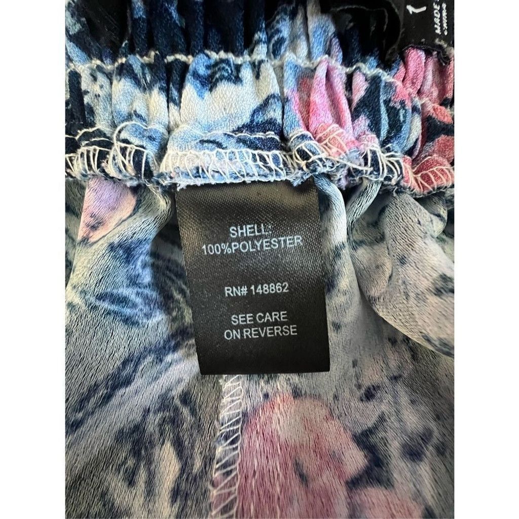 Torrid Torrid Abstract Floral Watercolor Patterned Stretchy Shorts Size 24" / US 00 / IT 34 - 5 Thumbnail
