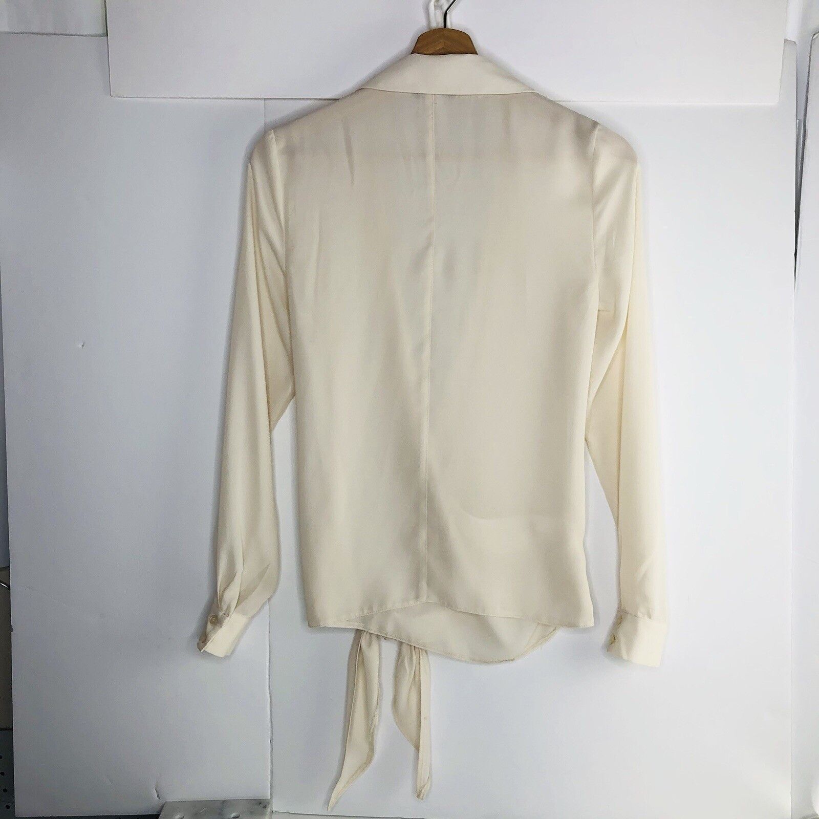 Venus Venus Wrap Ivory Top Blouse Shirt Sz 2 Tie V-neck Size XS / US 0-2 / IT 36-38 - 5 Thumbnail