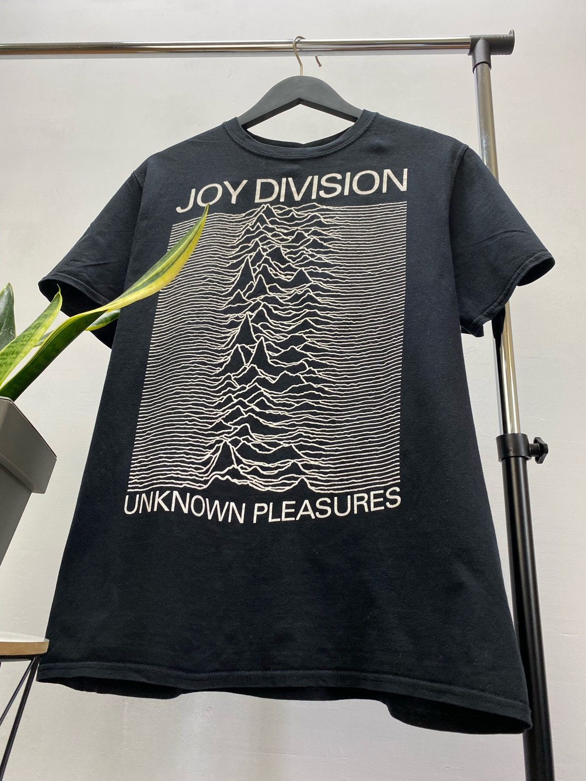 Band Tees × Joy Division Joy Division Unknown Pleasures Band T Shirt Size US L / EU 52-54 / 3 - 4 Thumbnail