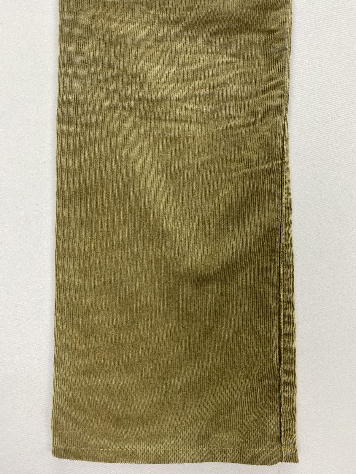 AG Adriano Goldschmied AG Adriano Goldschmied Dirty Distressed Corduroy Pant Size US 32 / EU 48 - 24 Thumbnail
