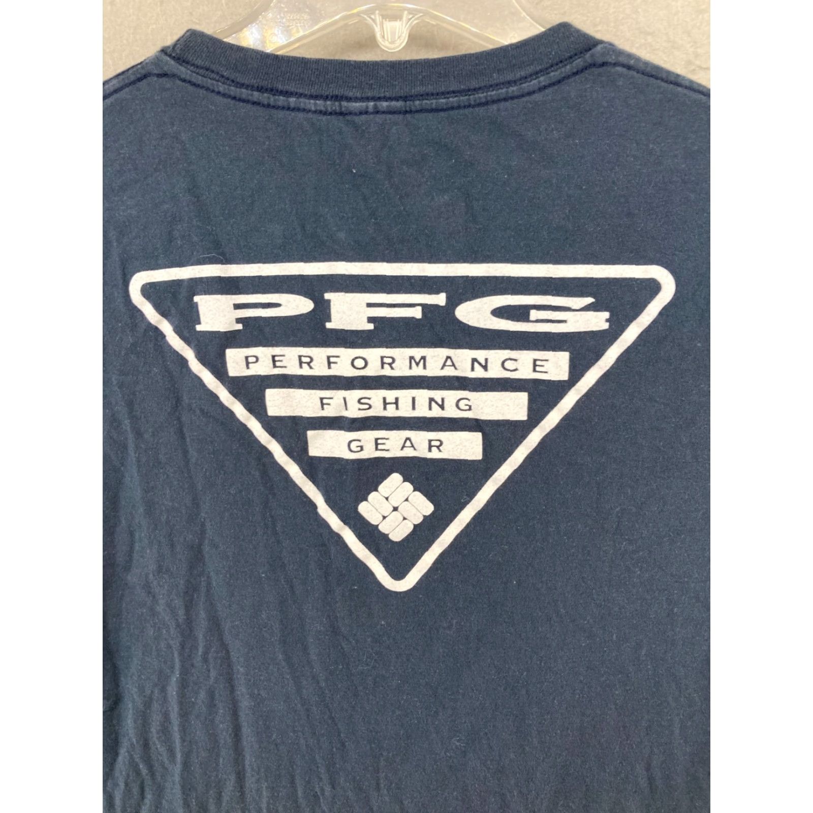 Vintage Columbia TShirt Mens PFG Short Sleeve Crew Neck Blue Cotton Jersey Outdoor All Seasons Regular Large - Mens Shirt Size US L / EU 52-54 / 3 - 7 Thumbnail