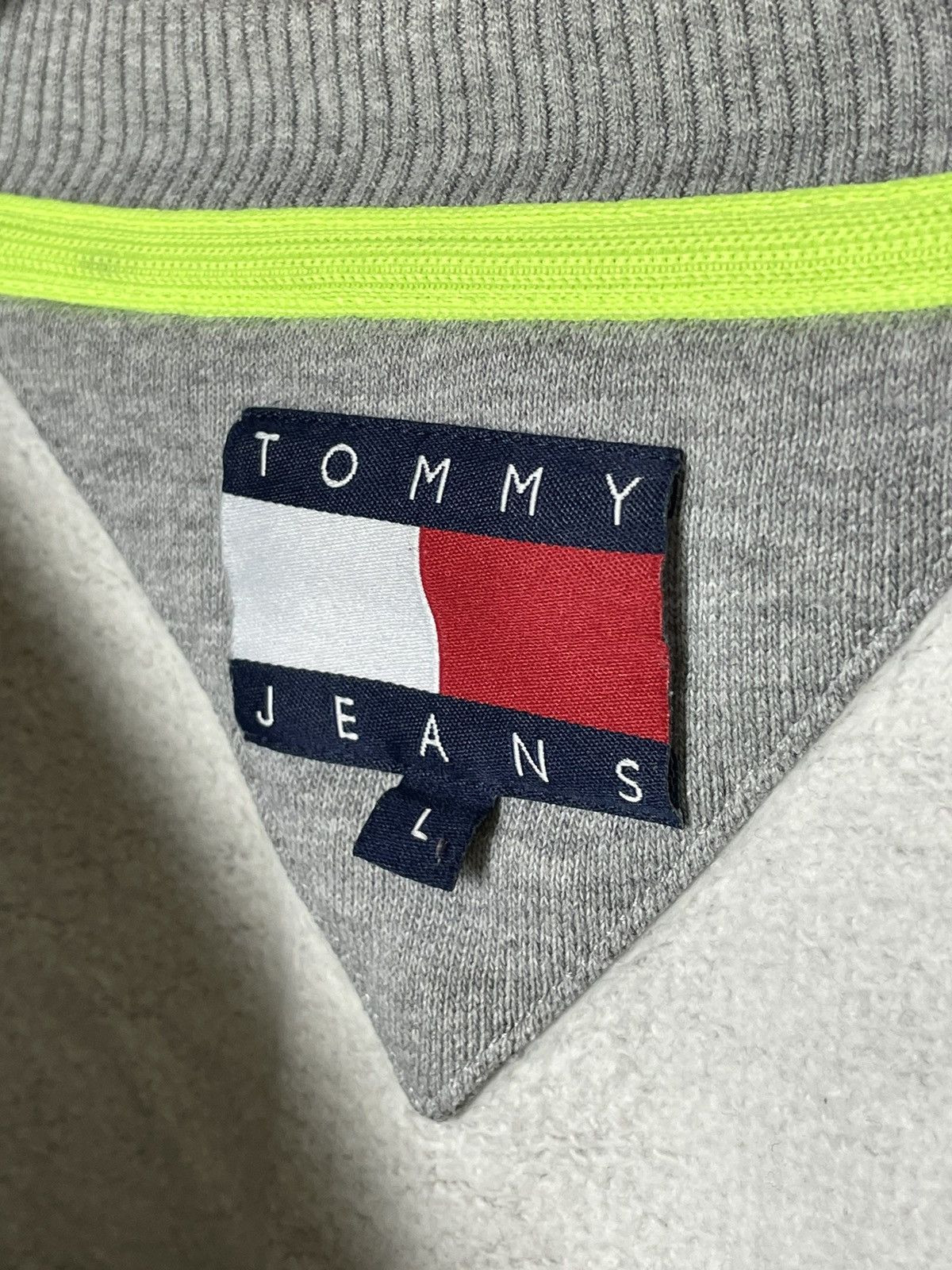 Tommy Hilfiger × Vintage Tommy Jeans vintage sweatshirt spellout logo Y2K Rare Size L Size US L / EU 52-54 / 3 - 10 Thumbnail