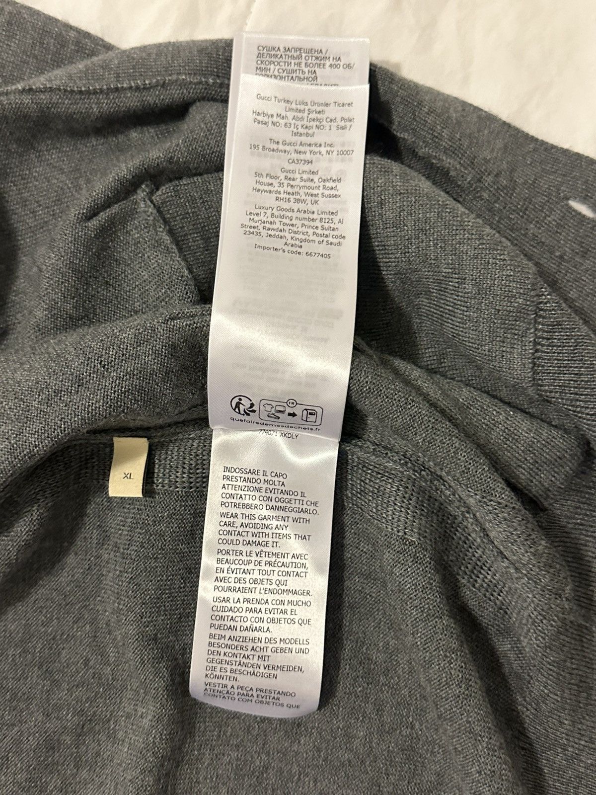 Gucci Brand new Gucci fine wool cardigan Size US XL / EU 56 / 4 - 12 Thumbnail