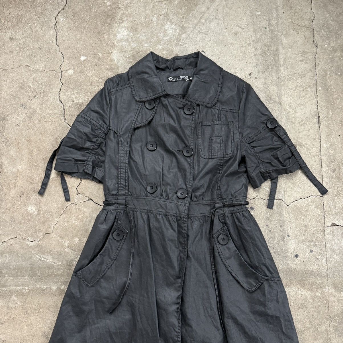 Japanese Brand Les Femmes Paris Babydoll Short Sleeve Wax Black Coat Size L / US 10 / IT 46 - 3 Thumbnail