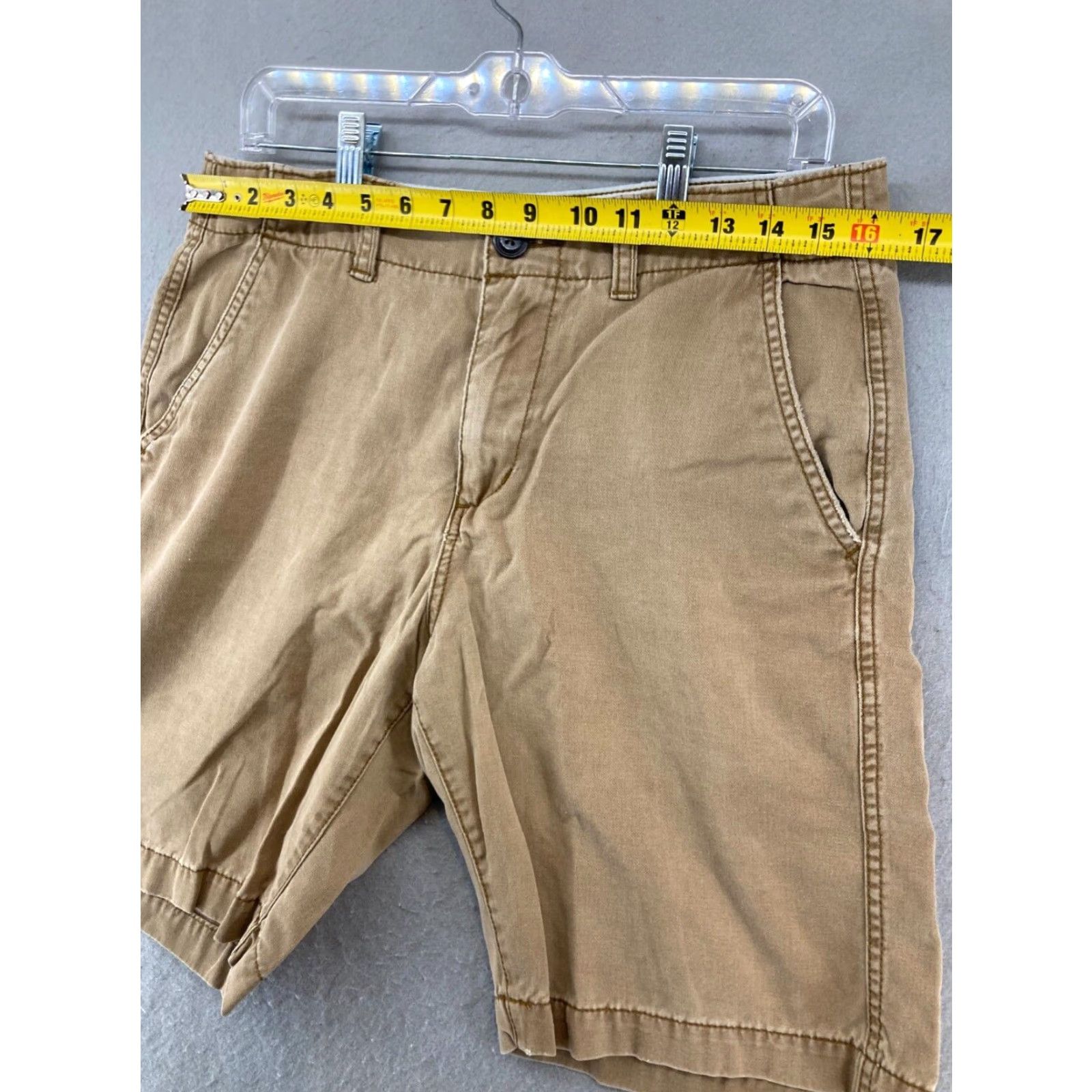 American Eagle Outfitters American Eagle Shorts Mens 30 Khaki Chino Preppy Outdoors Size US 30 / EU 46 - 2 Thumbnail