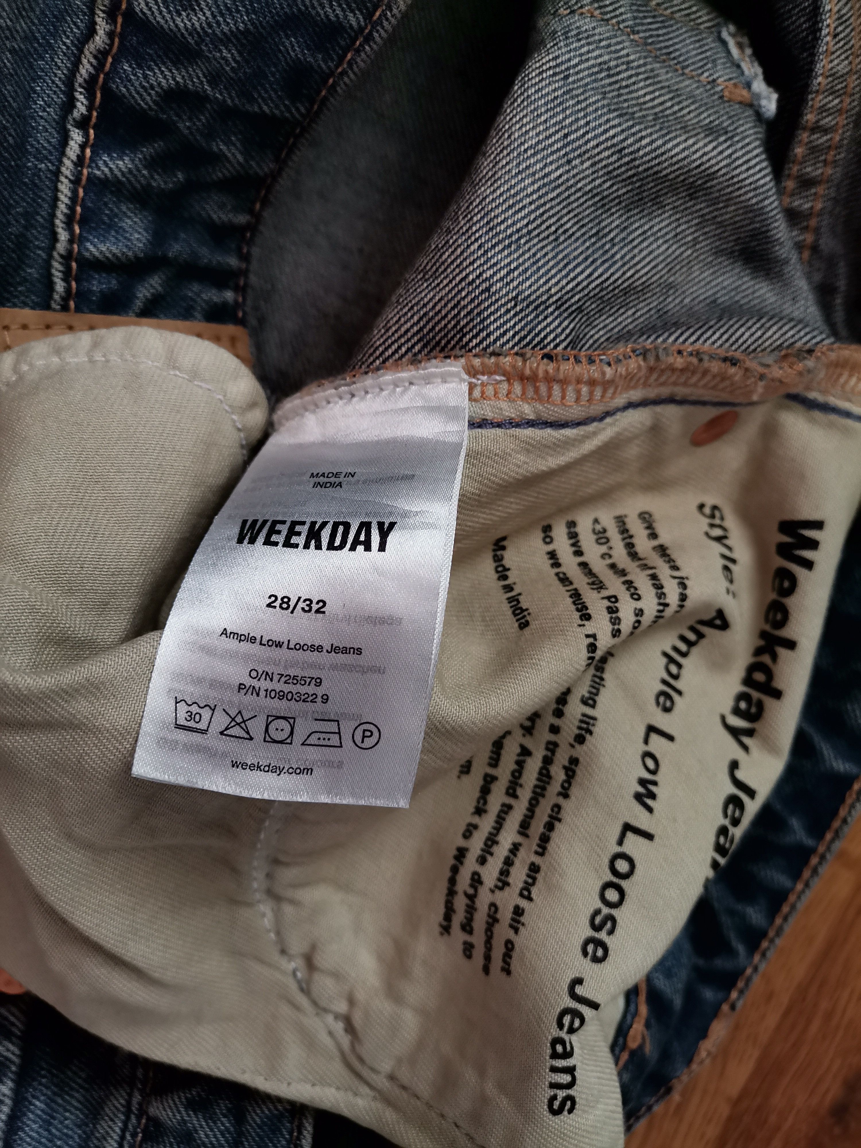 Weekday Weekday Ample Low Loose Baggy Jeans Size US 30 / EU 46 - 3 Thumbnail