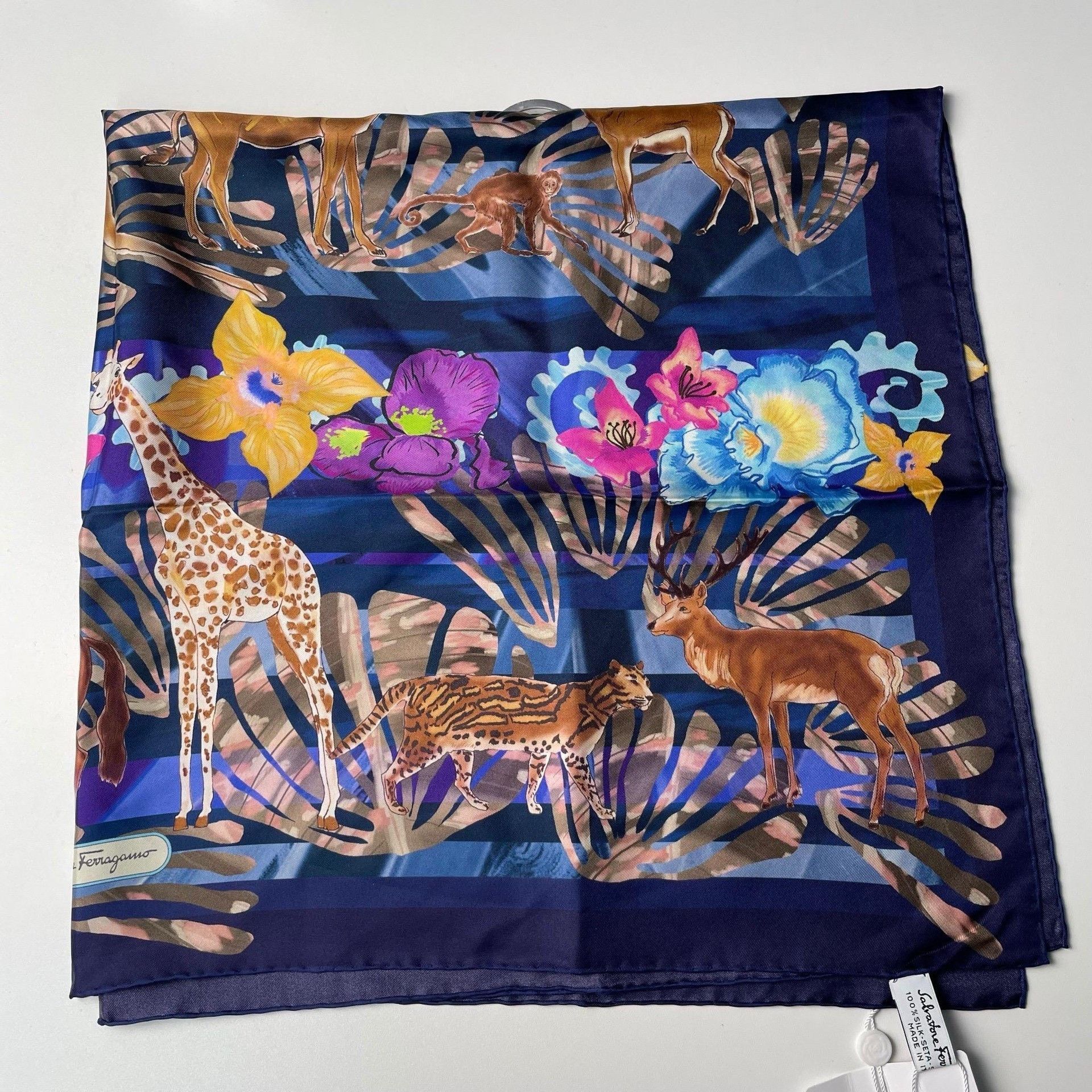 Other Fendi Deep Blue Zoo Animal Scarf. Size ONE SIZE - 3 Thumbnail
