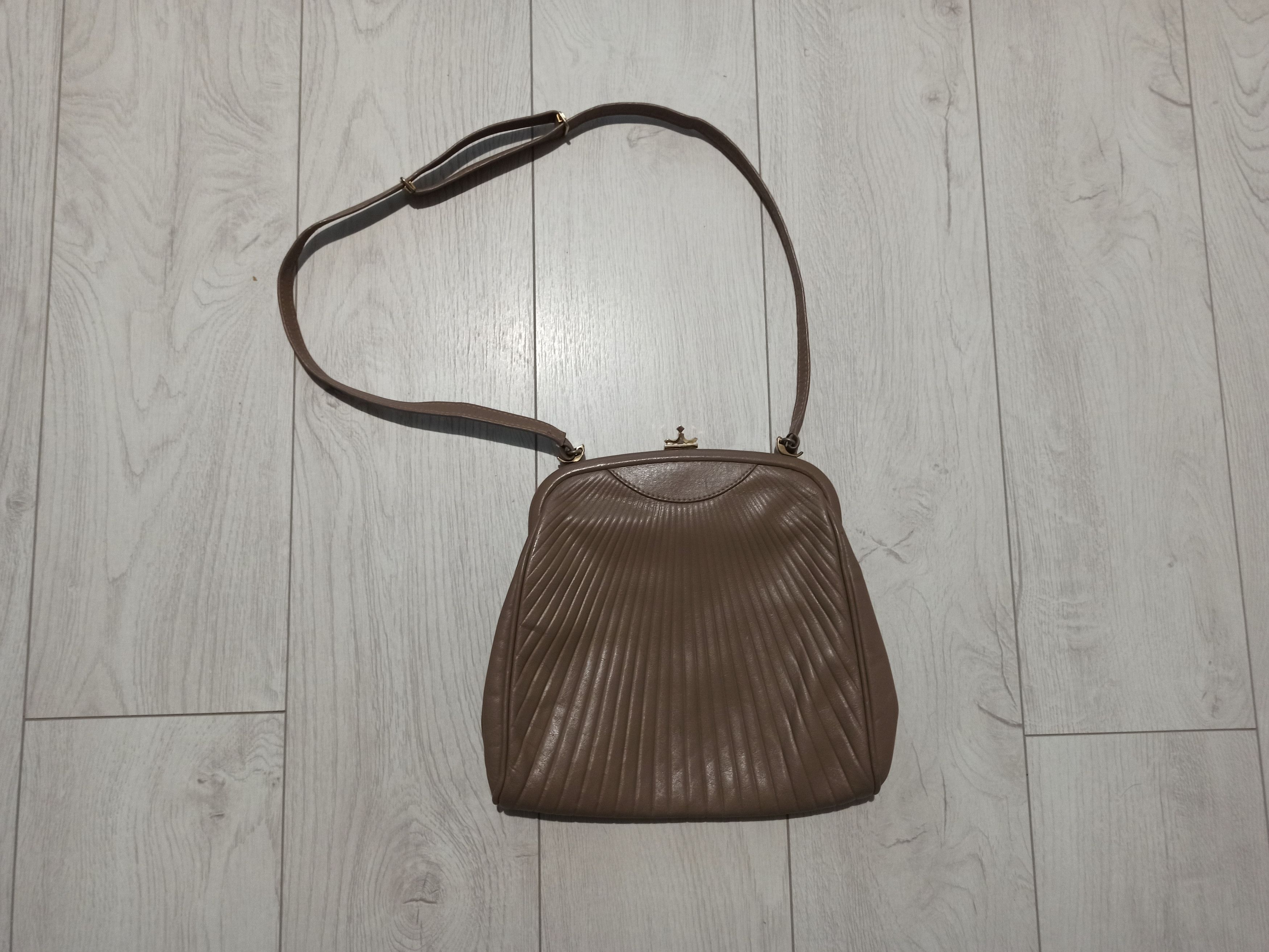 Designer × Vintage Sac mon Paris vintage leather bag Size ONE SIZE - 1 Thumbnail