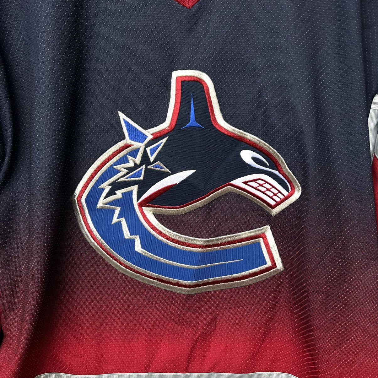 NHL Vintage Koho Vancouver Canucks Alternative Gradient Jersey Size US M / EU 48-50 / 2 - 4 Thumbnail