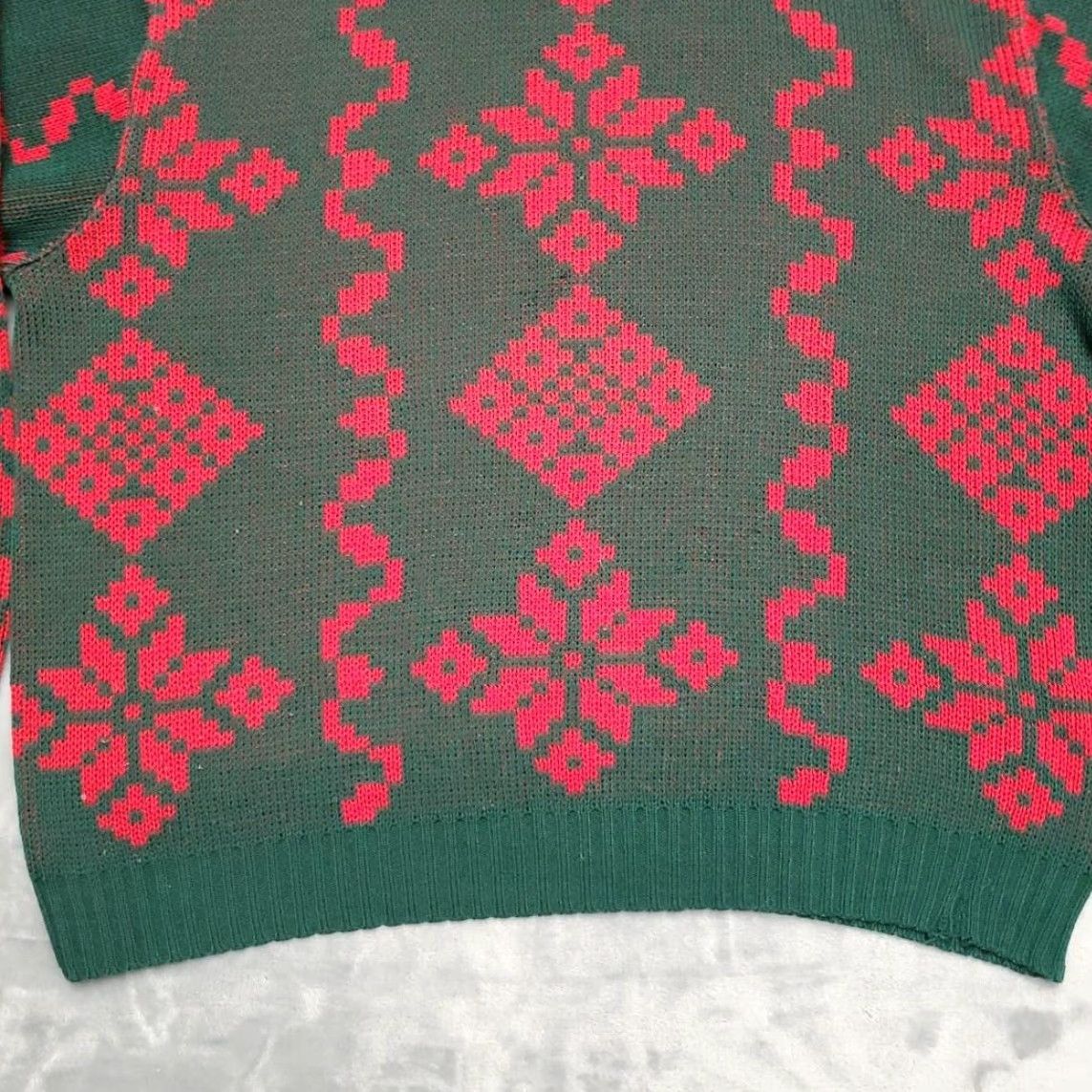 Vintage VINTAGE Steep Slopes Sweater Mens L Green Red Knit Pullover Snowflake 80s Christmas Retro 80s Argyle Diamond Crew Neck Size US L / EU 52-54 / 3 - 2 Thumbnail
