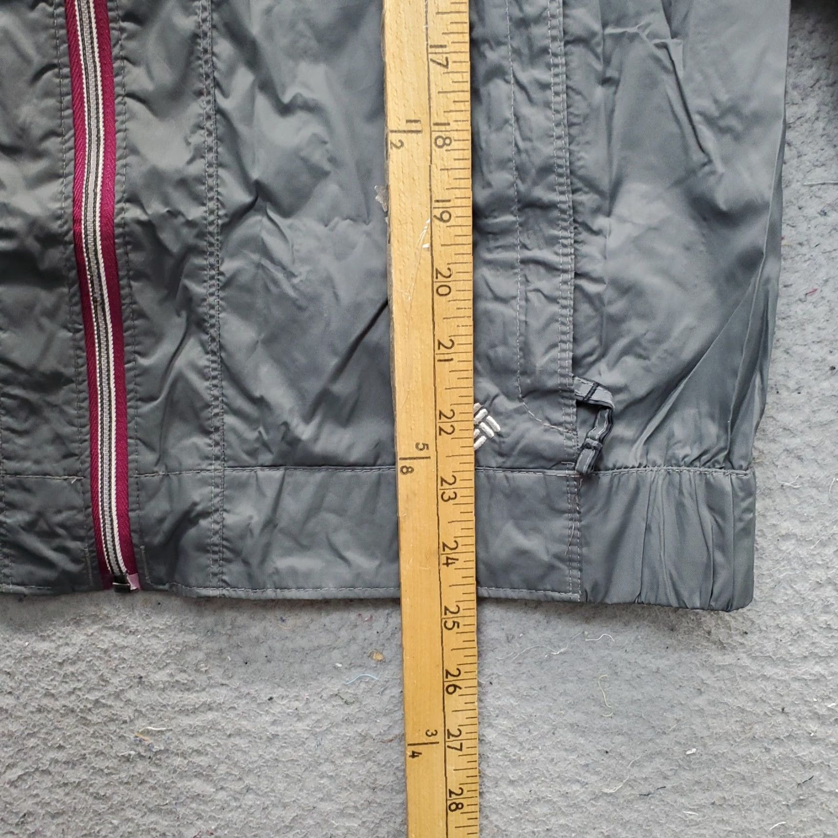 Rains Columbia Omni-Shade Rain Windbreaker Jacket Womens Medium Gray Hooded Full Zip Shirt Size M / US 6-8 / IT 42-44 - 3 Thumbnail
