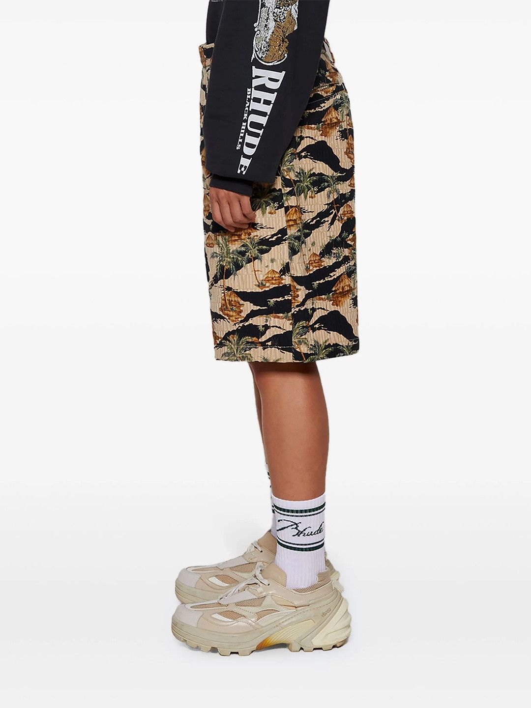 Amiri o1s1wg110725 Repeat Palm Skater Short in Multicolor Size US 36 / EU 52 - 4 Thumbnail