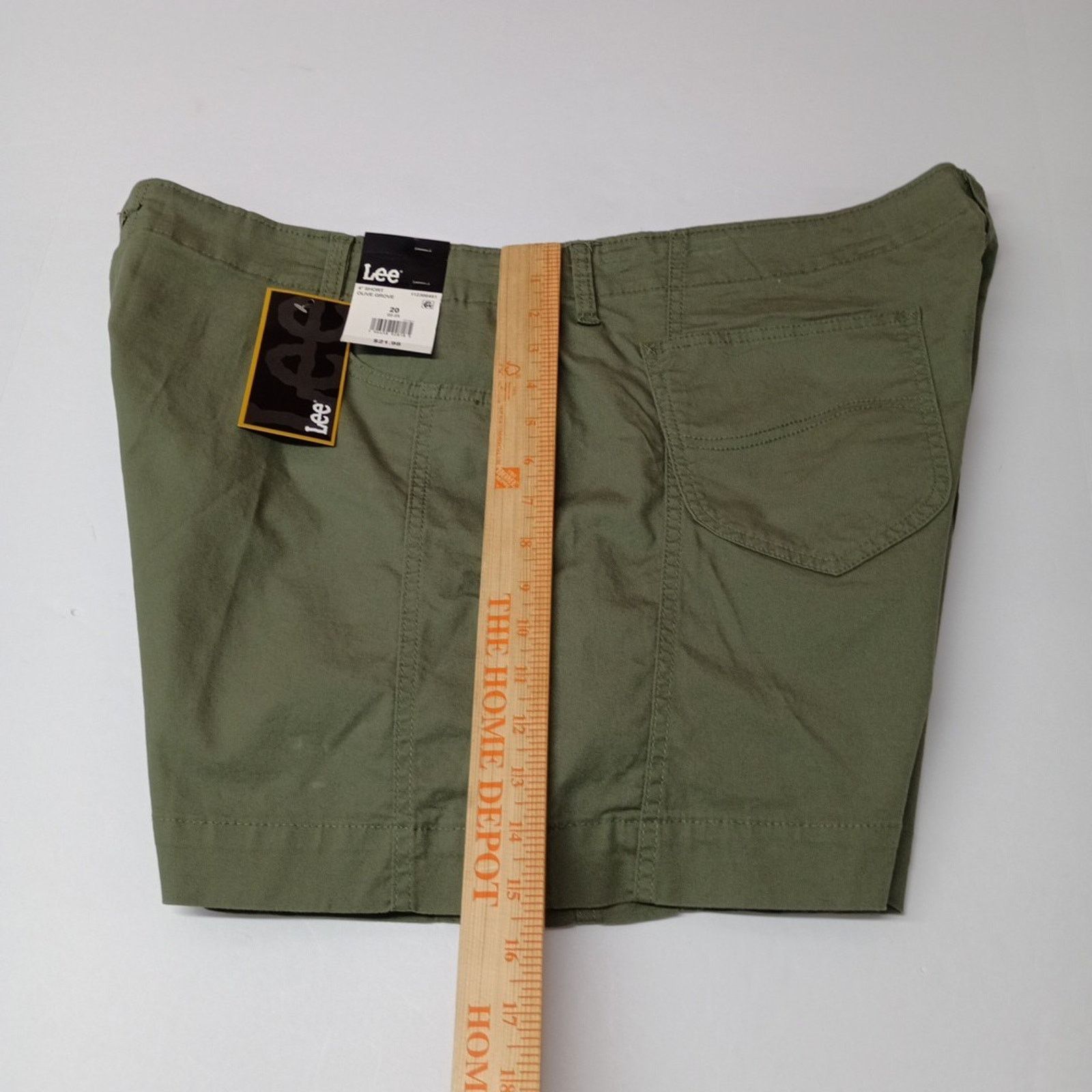Lee Lee Bermuda Shorts Womens Size 20 Green 4" Inseam Cotton NWT Size 42" / US 20 - 5 Thumbnail