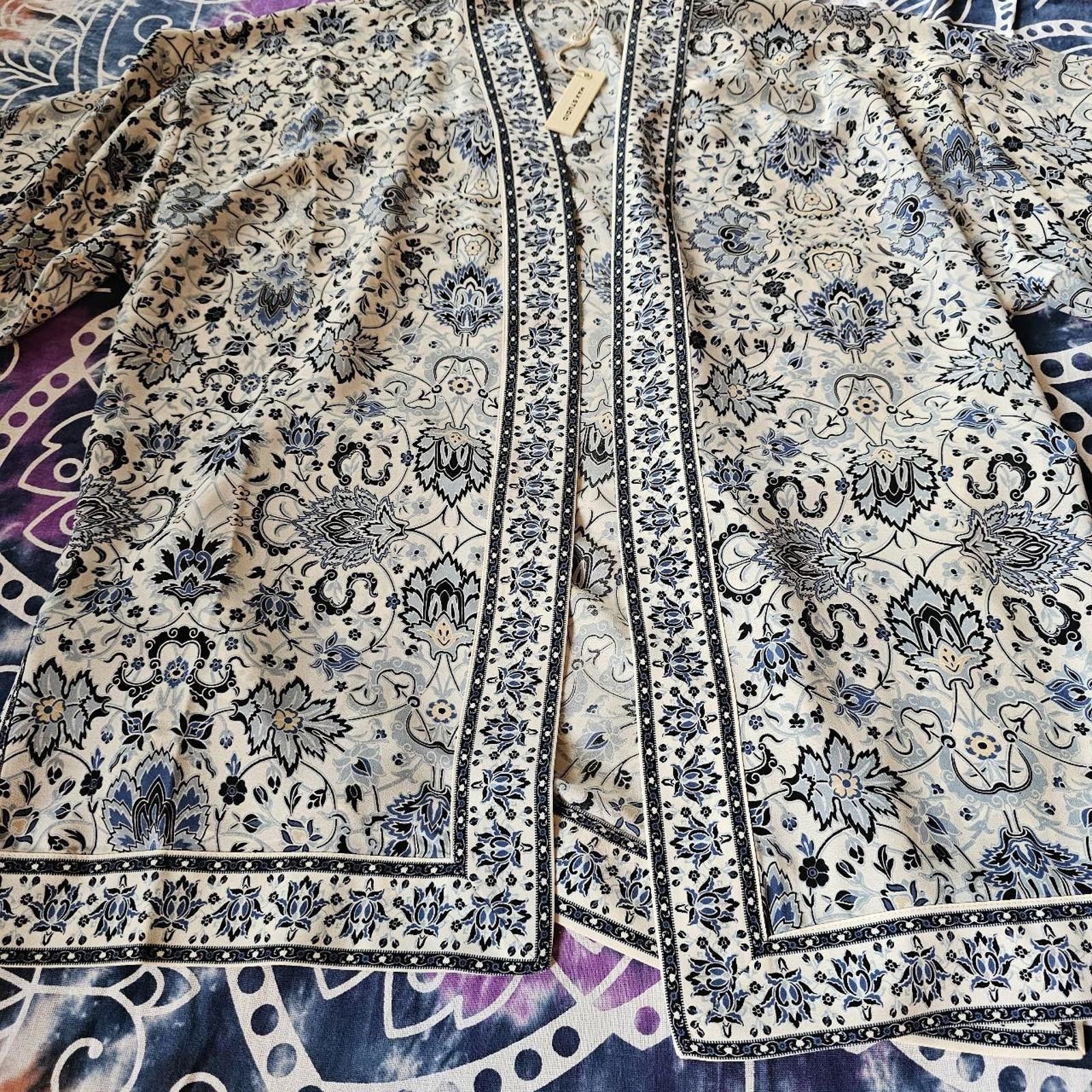 Designer Max Studio Women's Cream and Blue Kimono Size ONE SIZE - 2 Thumbnail