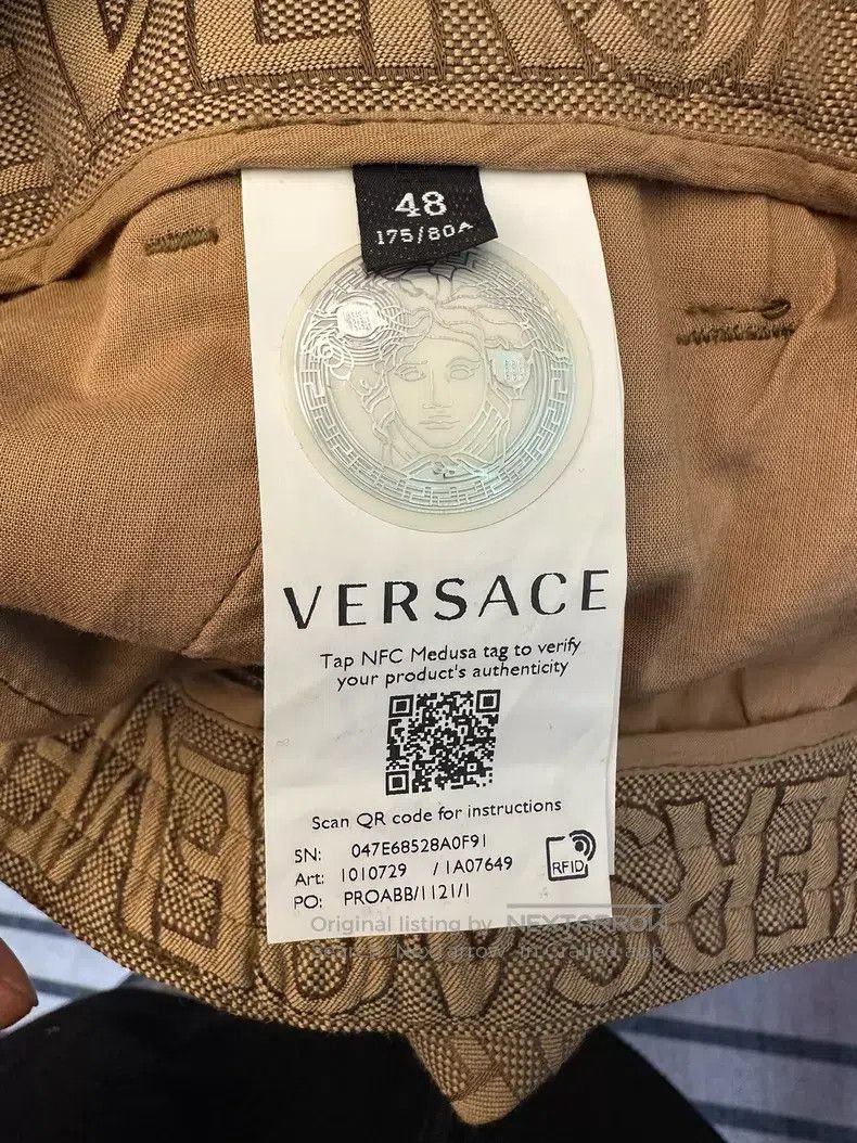 Versace Versace Letter-printed shirt jacket Size US S / EU 44-46 / 1 - 5 Thumbnail